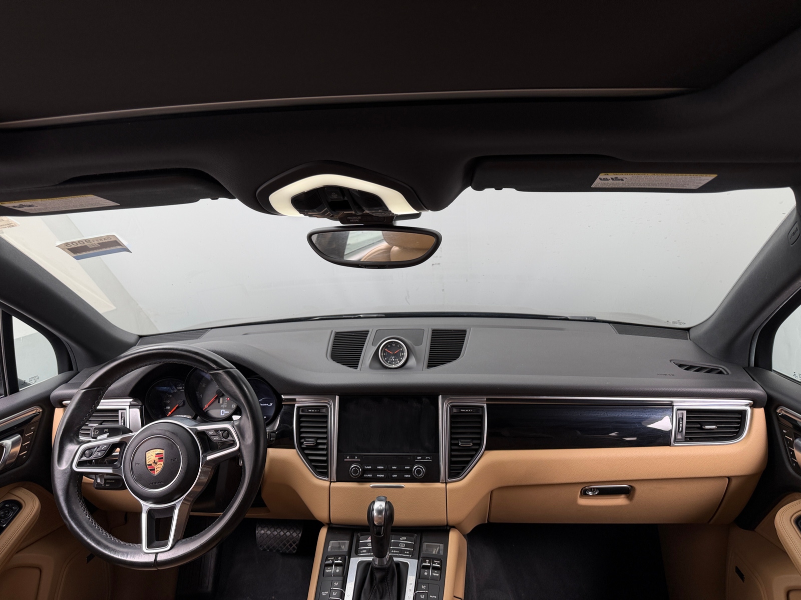 Thumbnail: 2018 Porsche Macan - 2