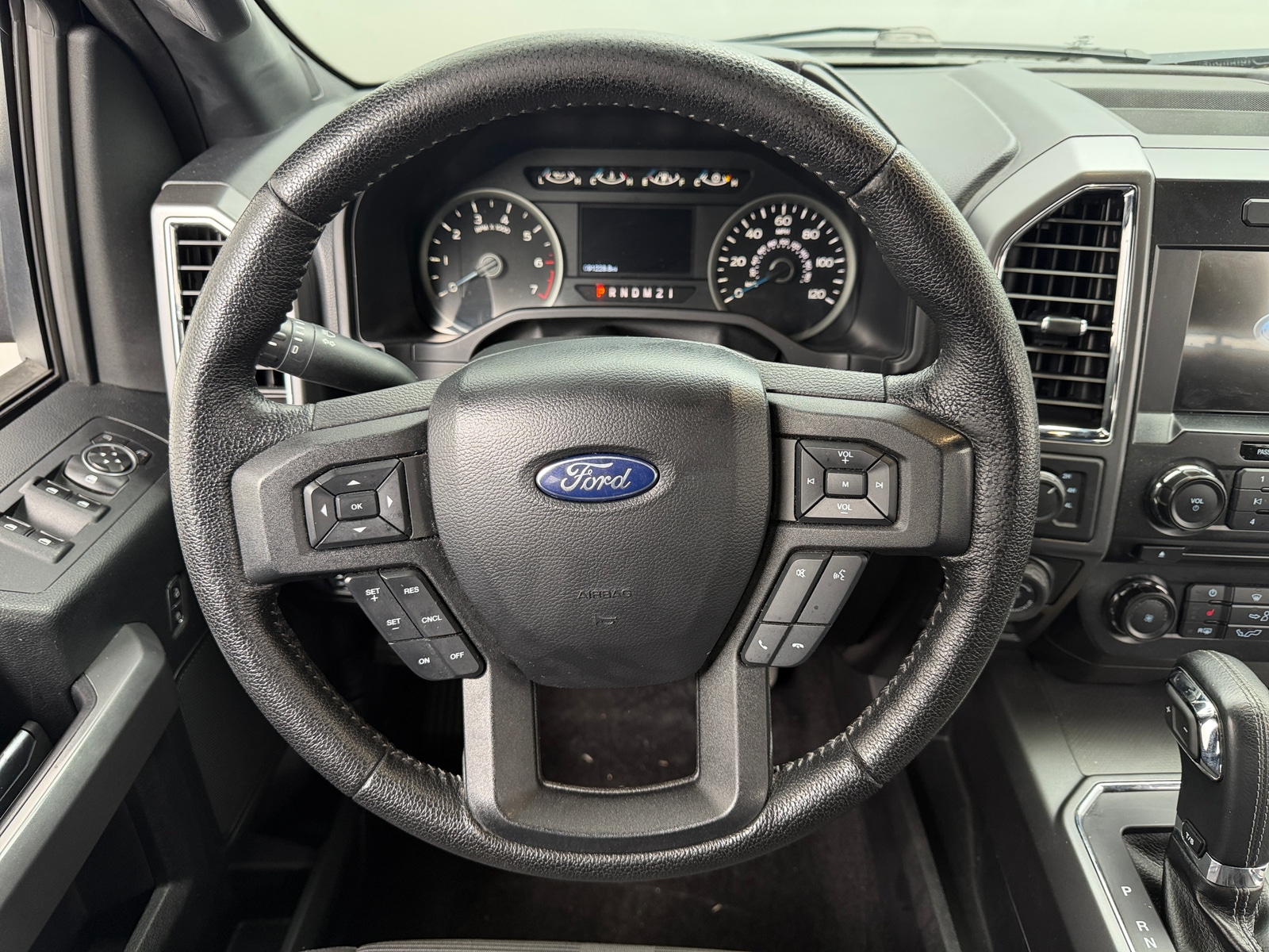 Thumbnail: 2016 Ford Econoline - 5