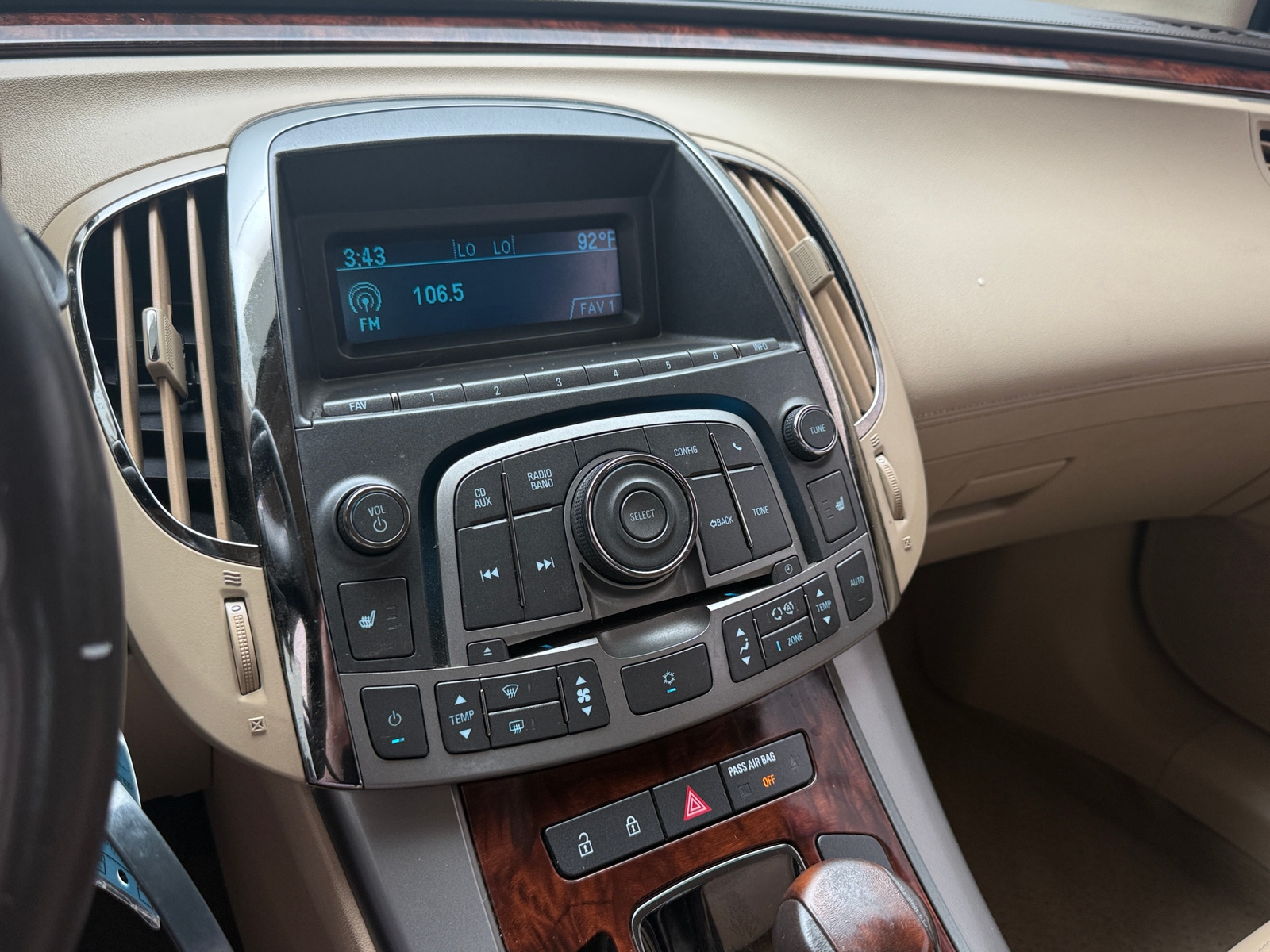 Thumbnail: 2011 Buick LaCrosse - 3