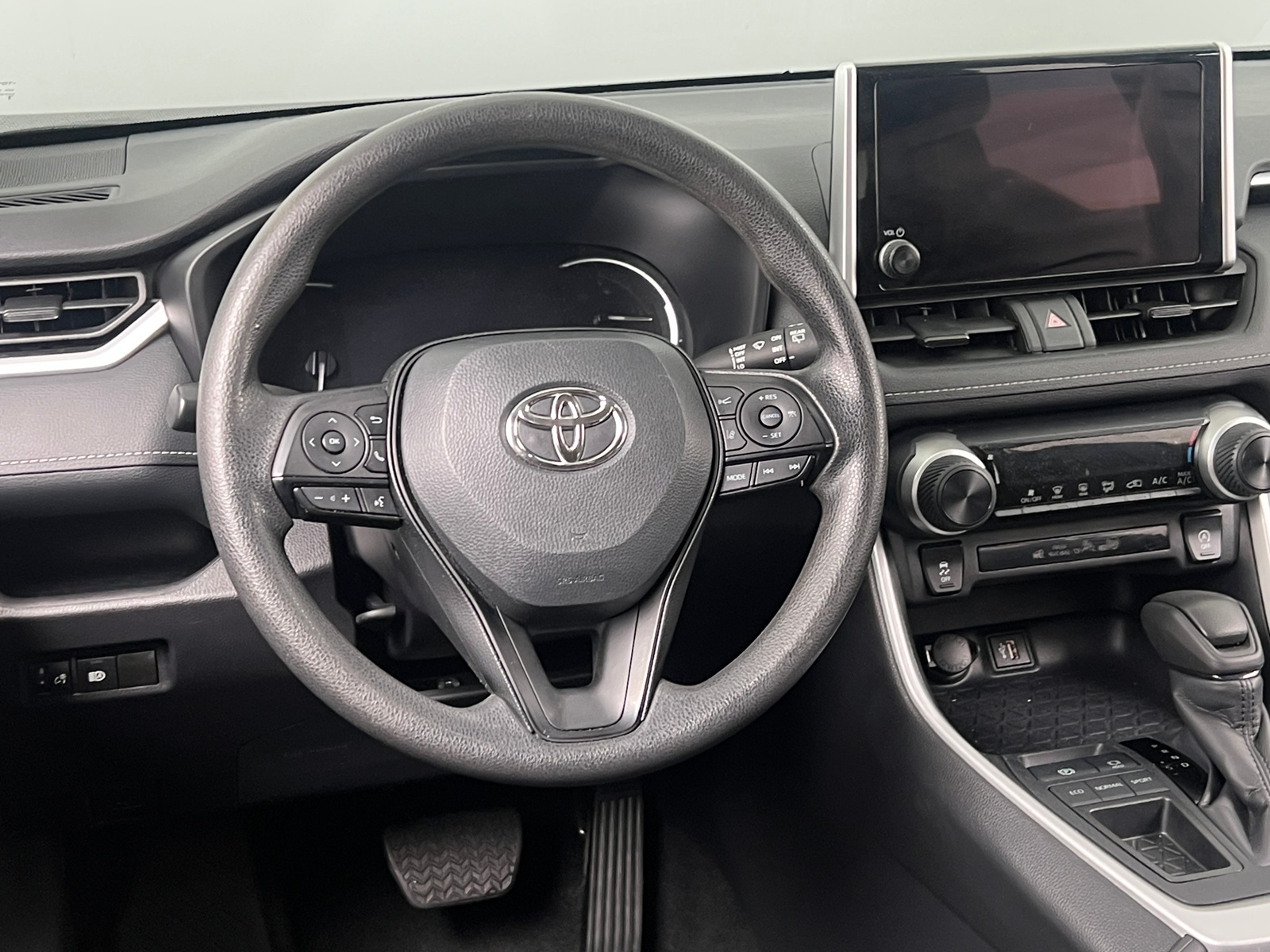 Thumbnail: 2024 Toyota RAV4 - 5
