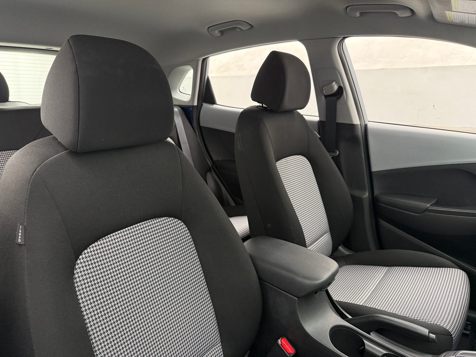 Thumbnail: 2021 Hyundai Kona - 2