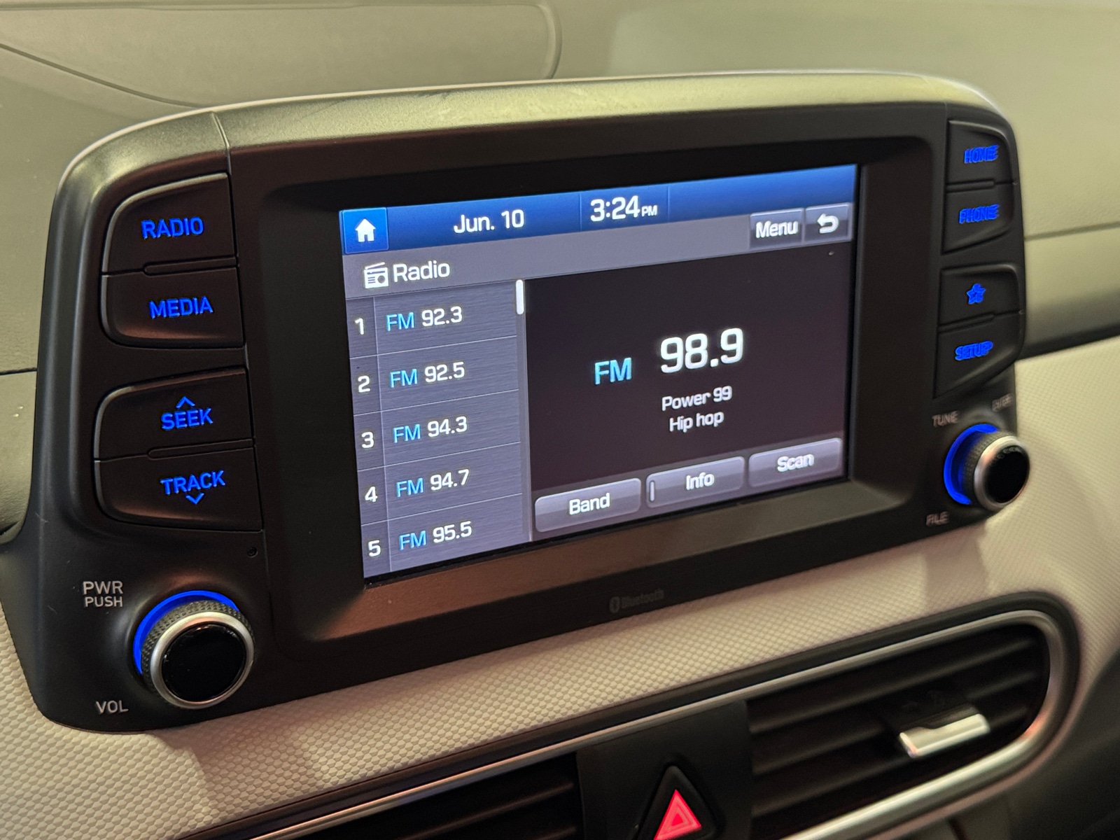 Thumbnail: 2021 Hyundai Kona - 4