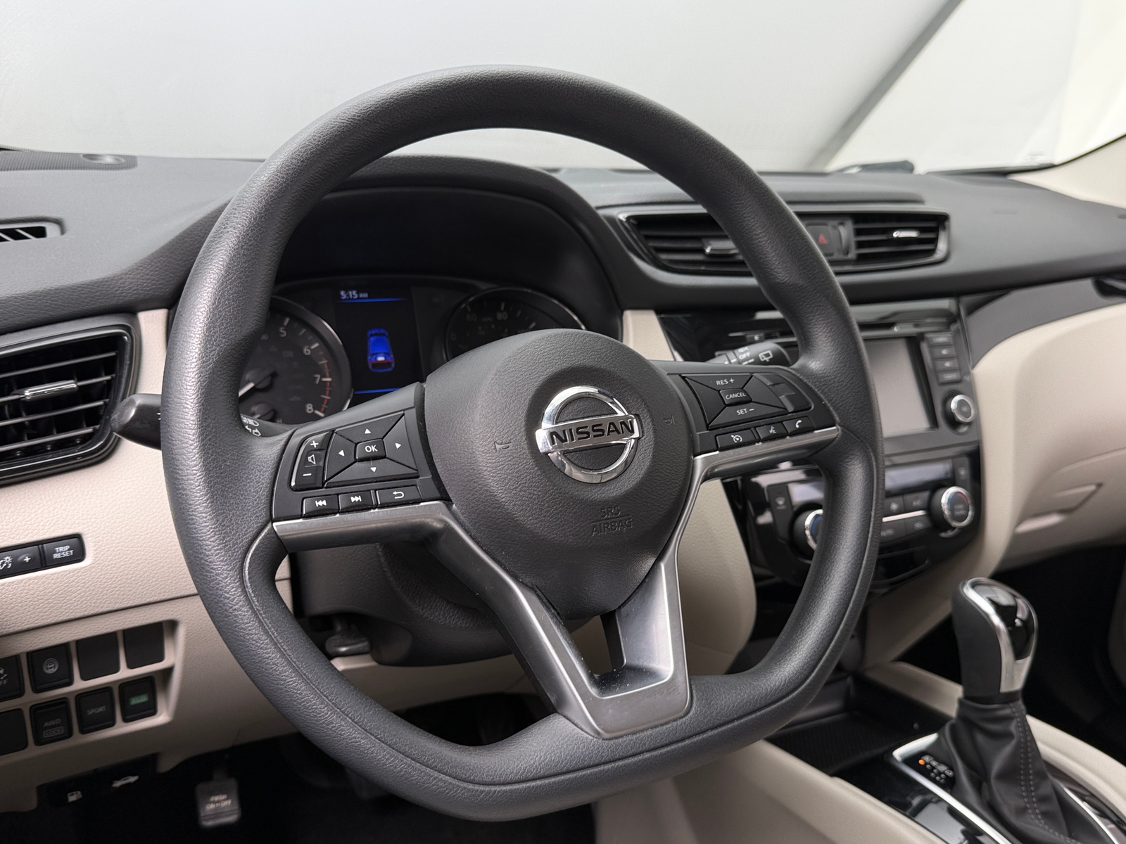 Thumbnail: 2020 Nissan Rogue Sport - 5