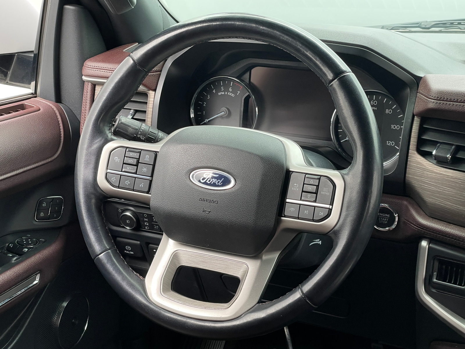 Thumbnail: 2022 Ford Expedition MAX - 4