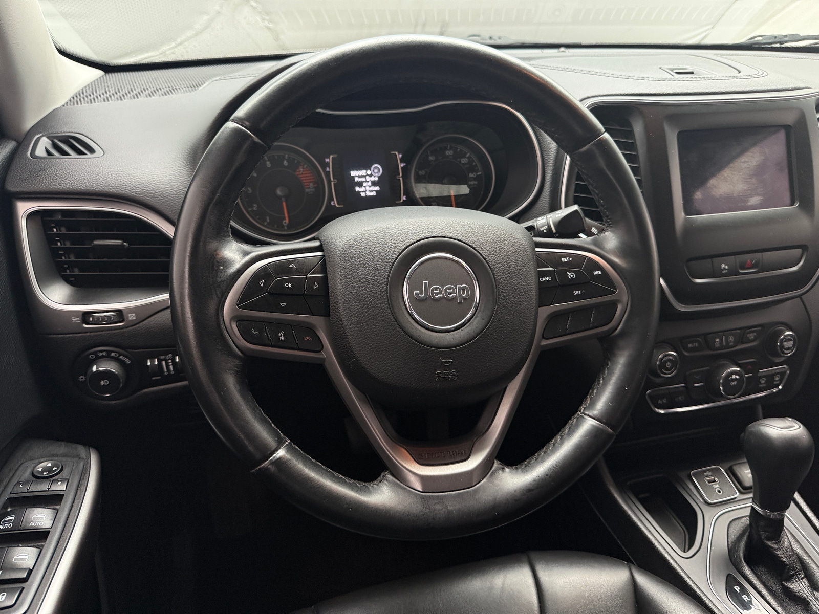 Thumbnail: 2019 Jeep Cherokee - 5