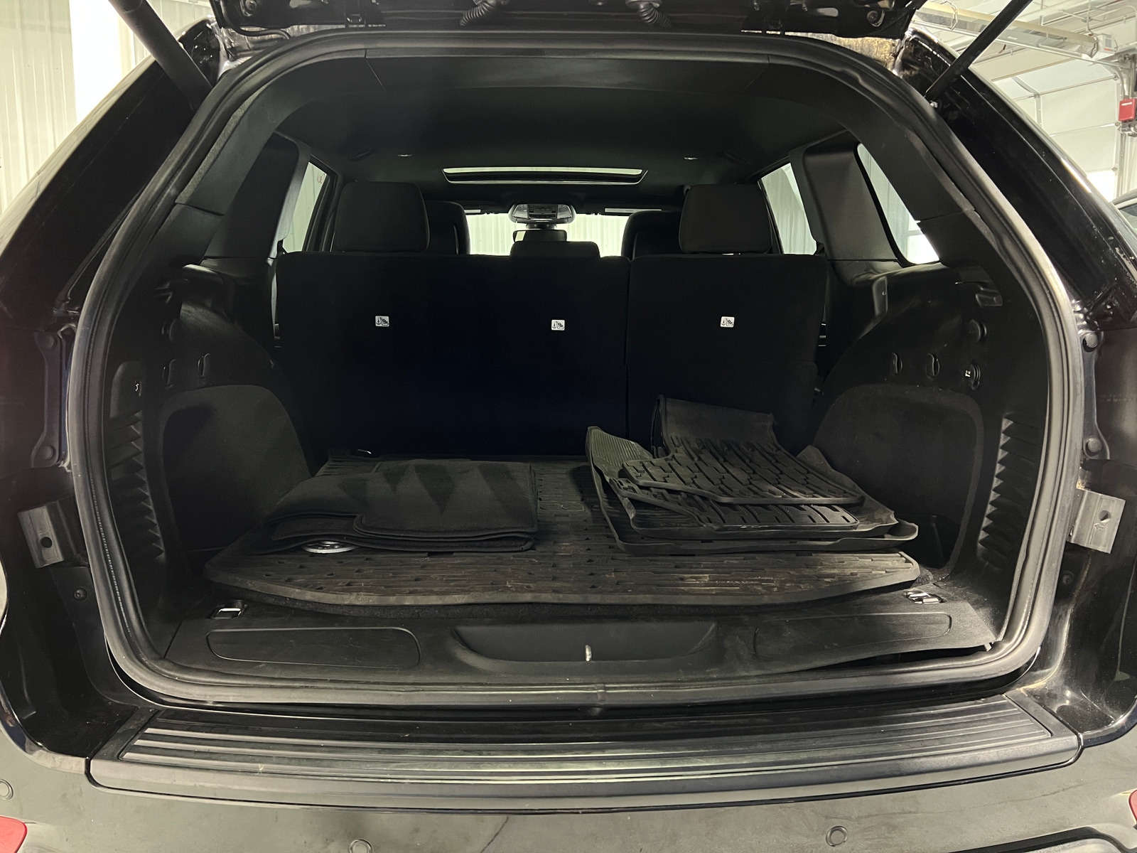Thumbnail: 2019 Jeep Grand Cherokee - 7