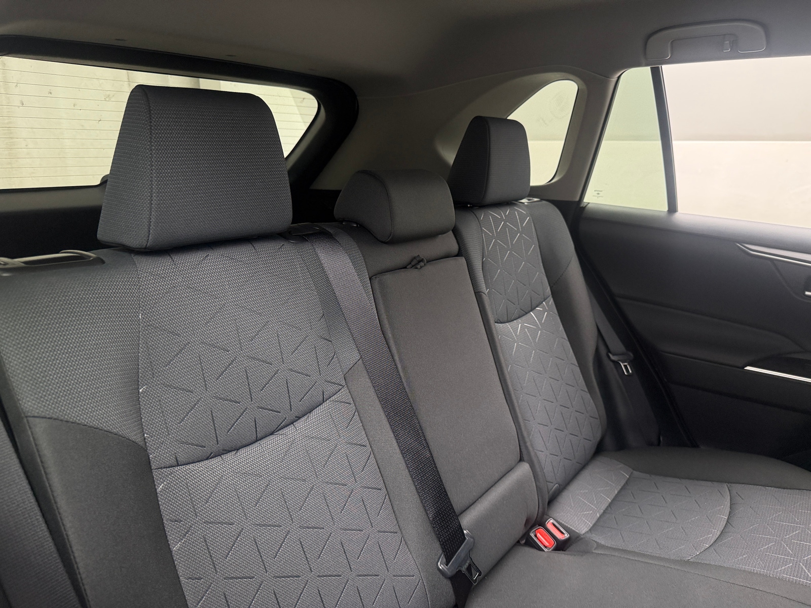 Thumbnail: 2025 Toyota RAV4 - 6