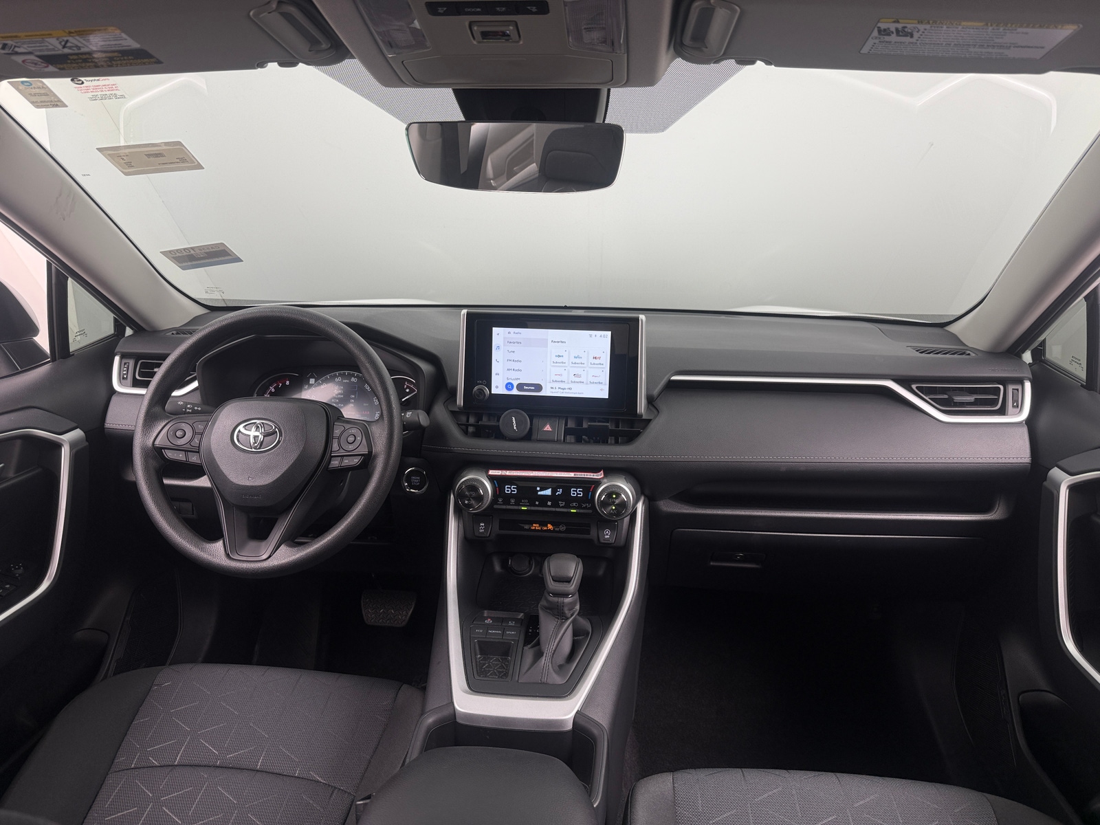 Thumbnail: 2025 Toyota RAV4 - 3