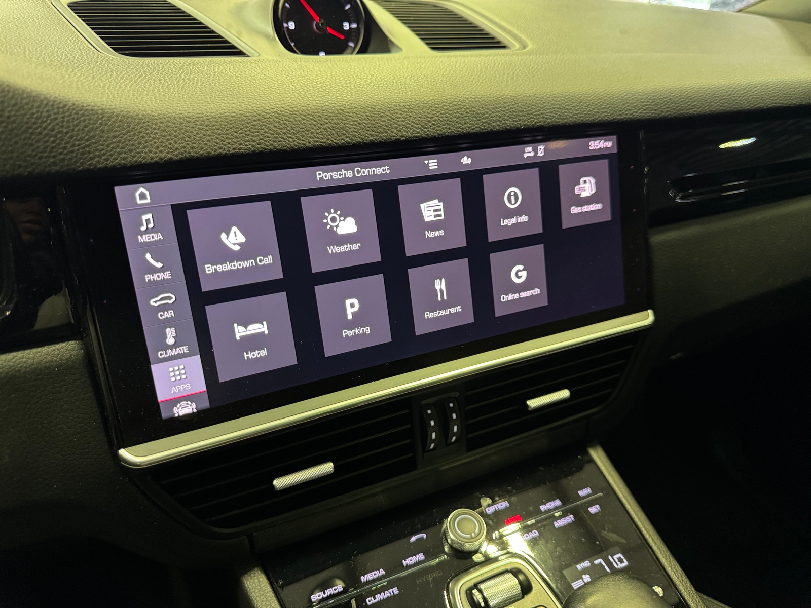 Thumbnail: 2021 Porsche Cayenne - 3