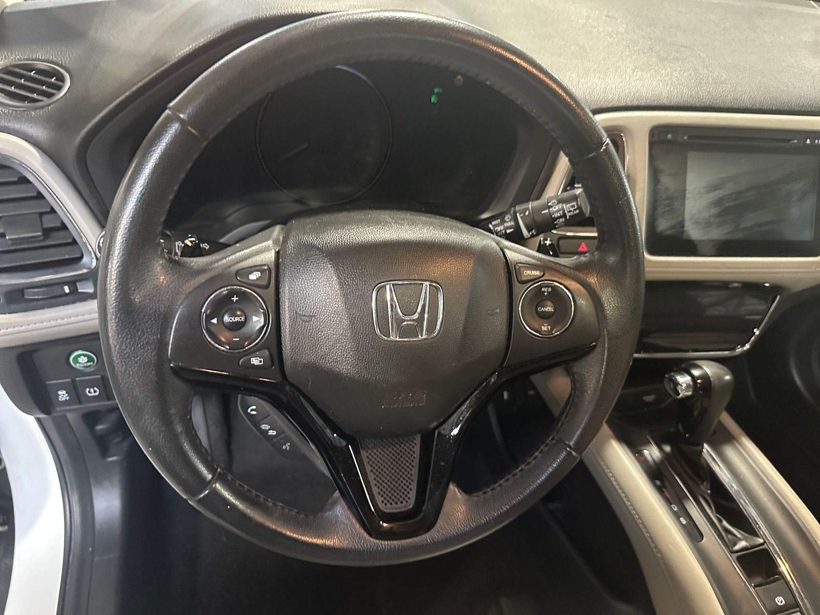 Thumbnail: 2016 Honda HR-V - 3