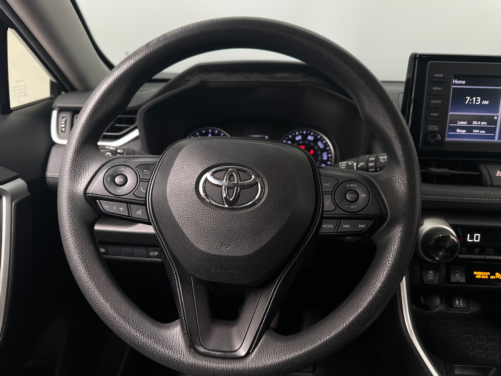 Thumbnail: 2019 Toyota RAV4 - 5