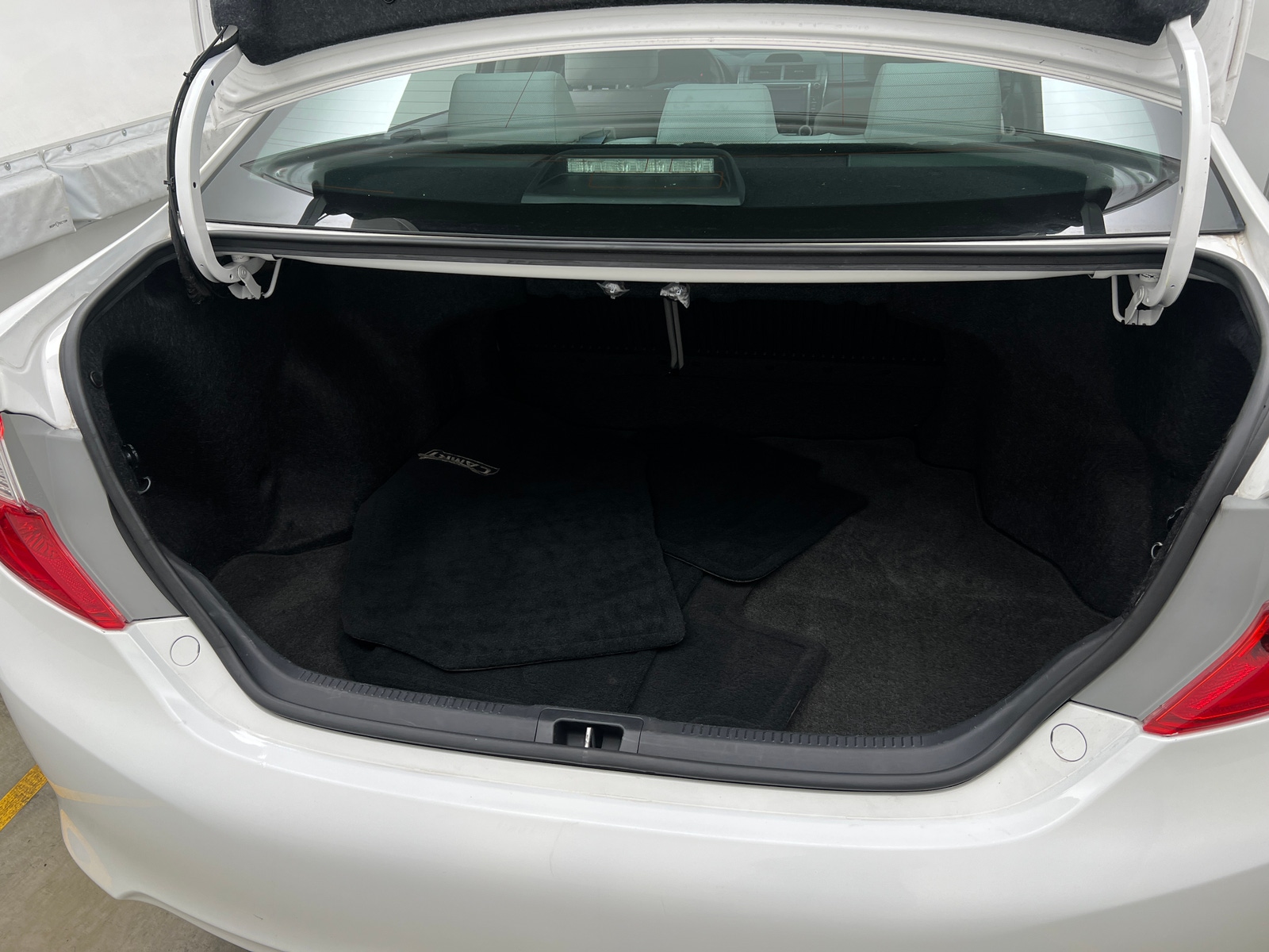 Thumbnail: 2013 Toyota Camry - 7