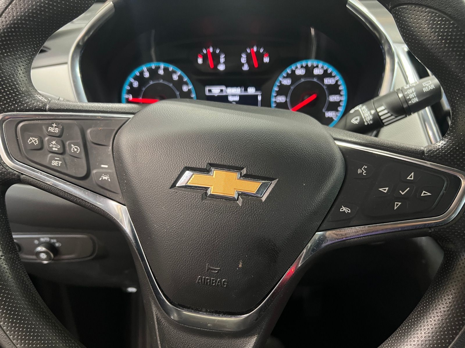 Thumbnail: 2021 Chevrolet Equinox - 5