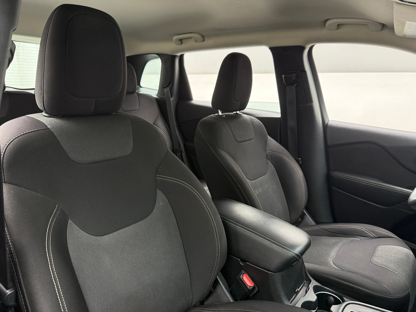 Thumbnail: 2015 Jeep Cherokee - 2