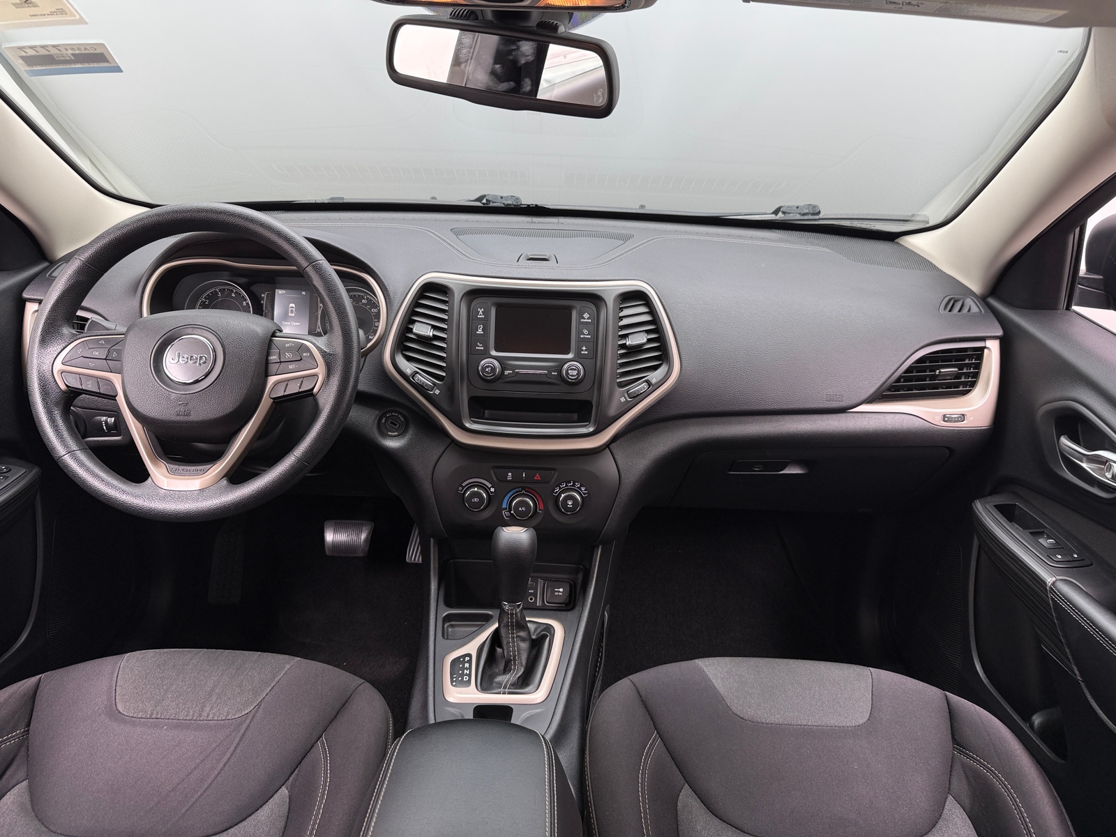 Thumbnail: 2015 Jeep Cherokee - 3