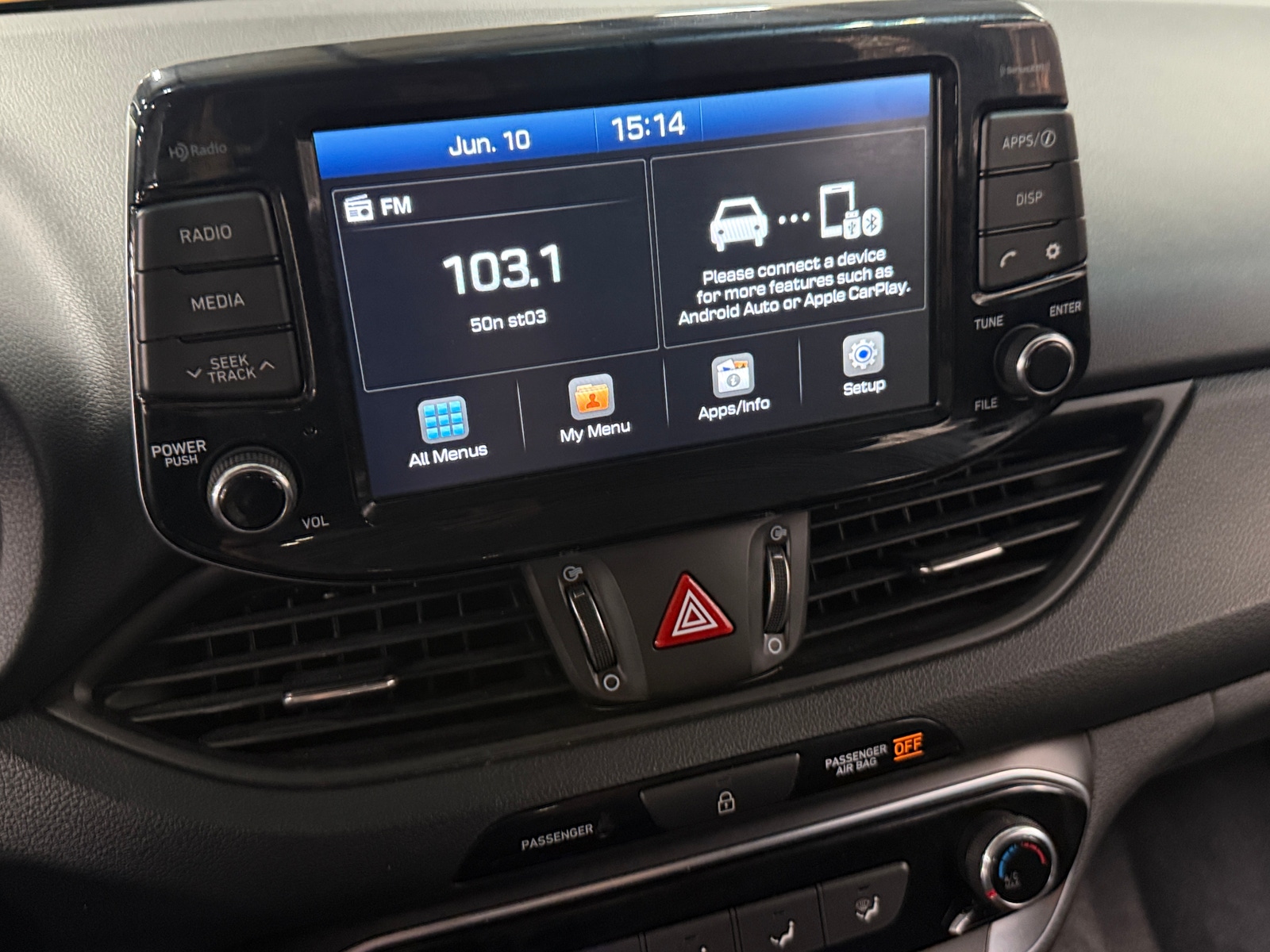 Thumbnail: 2018 Hyundai Elantra - 4