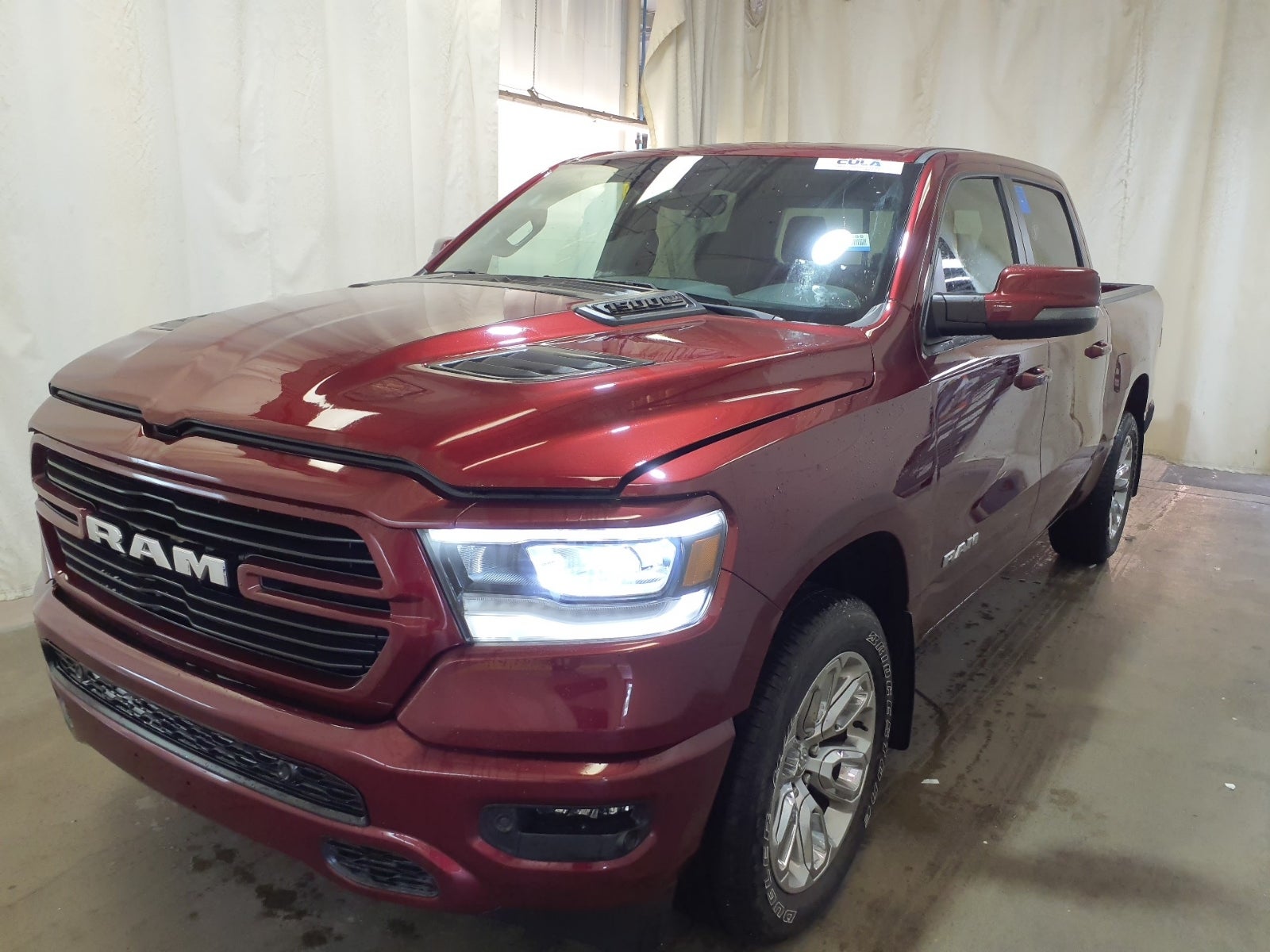 2023 Ram 1500 Laramie 4x4 Crew Cab 5'7" Box