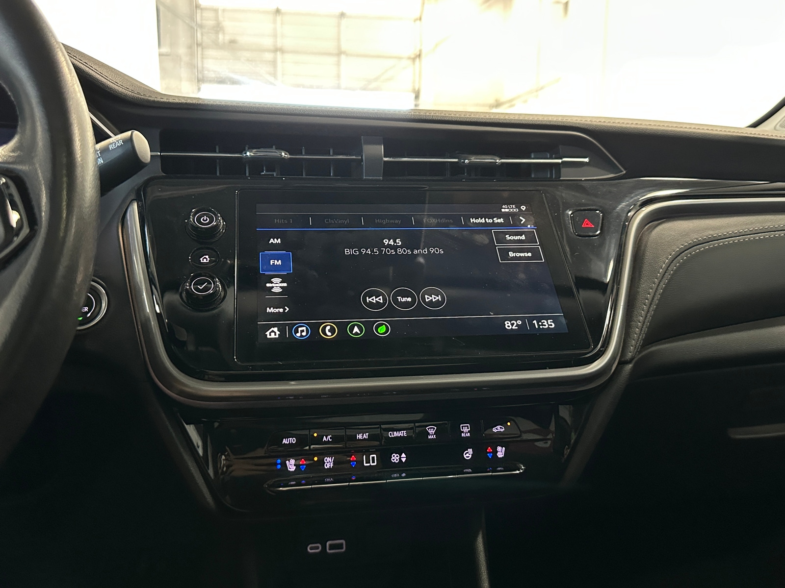 Thumbnail: 2023 Chevrolet Bolt EUV - 3