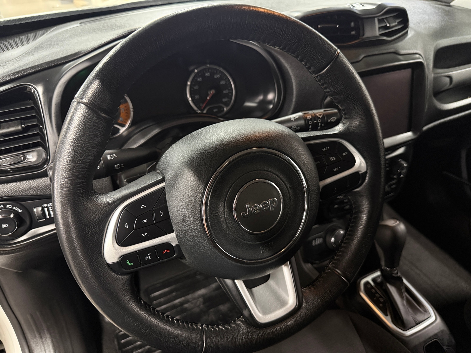 Thumbnail: 2023 Jeep Renegade - 5
