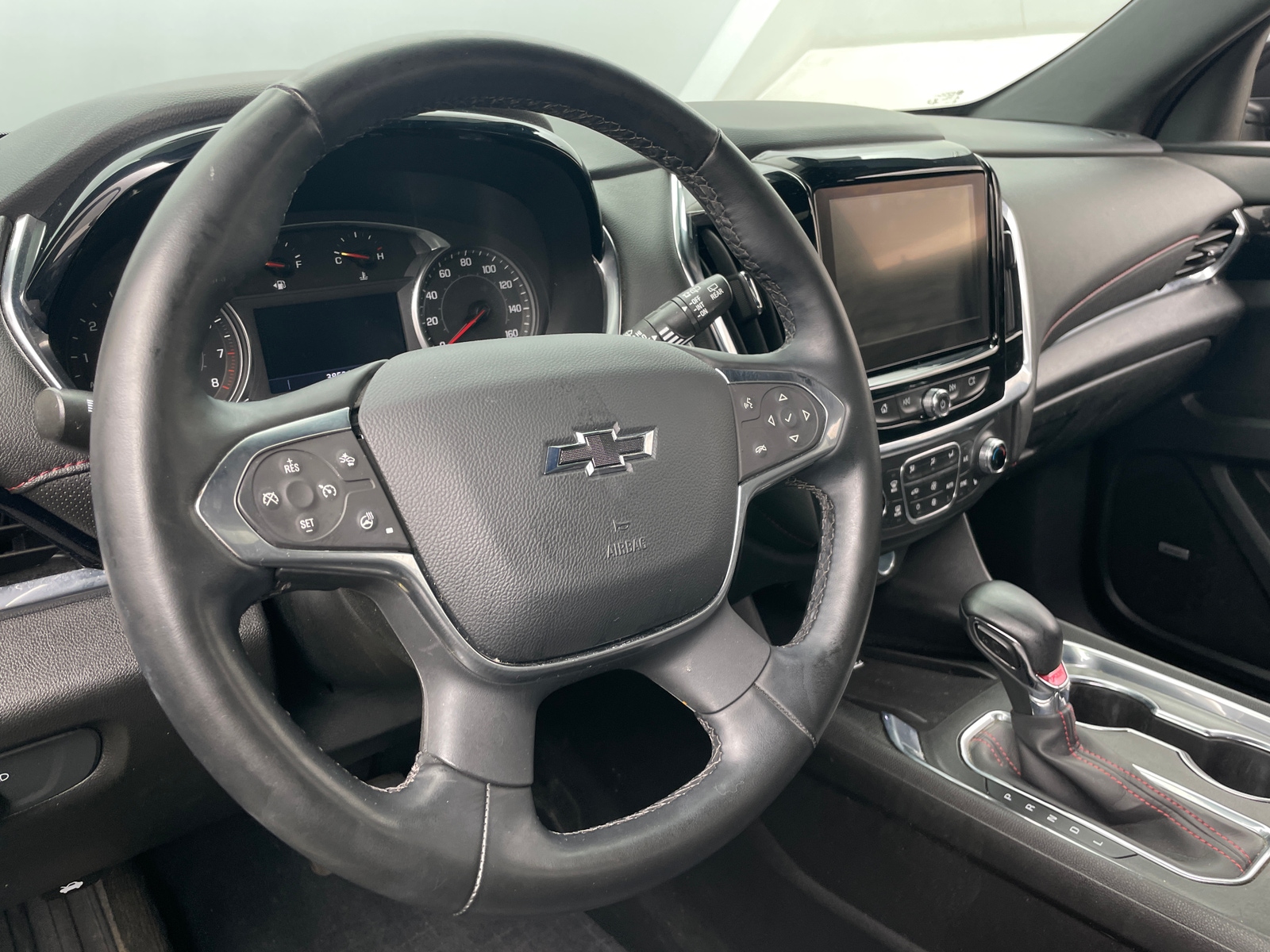 Thumbnail: 2023 Chevrolet Traverse - 4