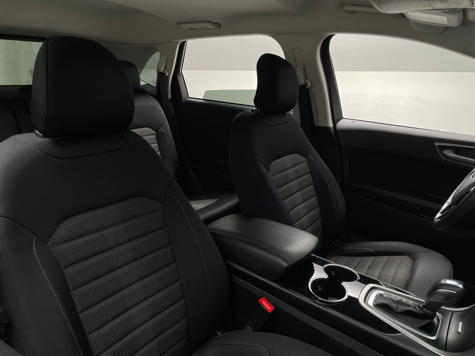 Thumbnail: 2016 Ford Edge - 2
