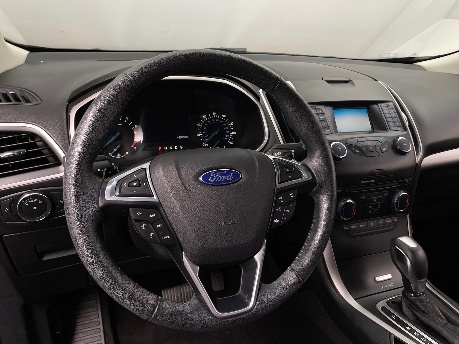 Thumbnail: 2016 Ford Edge - 5