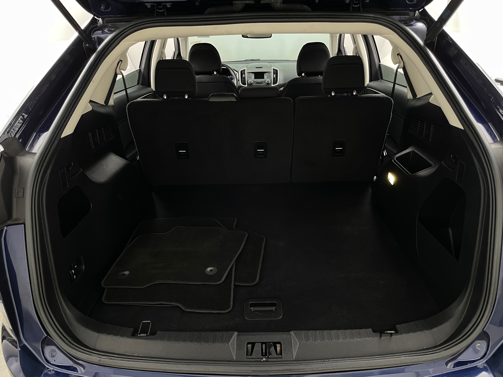Thumbnail: 2016 Ford Edge - 7