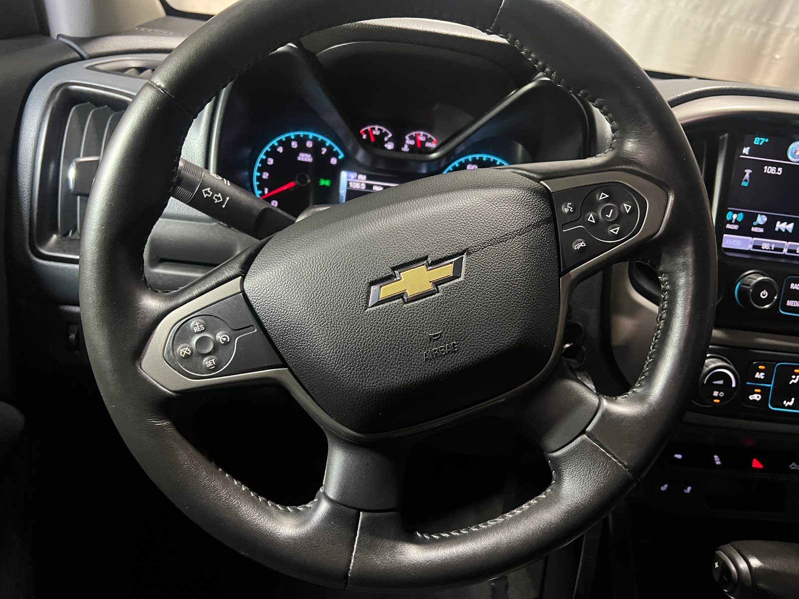 Thumbnail: 2016 Chevrolet Colorado - 4