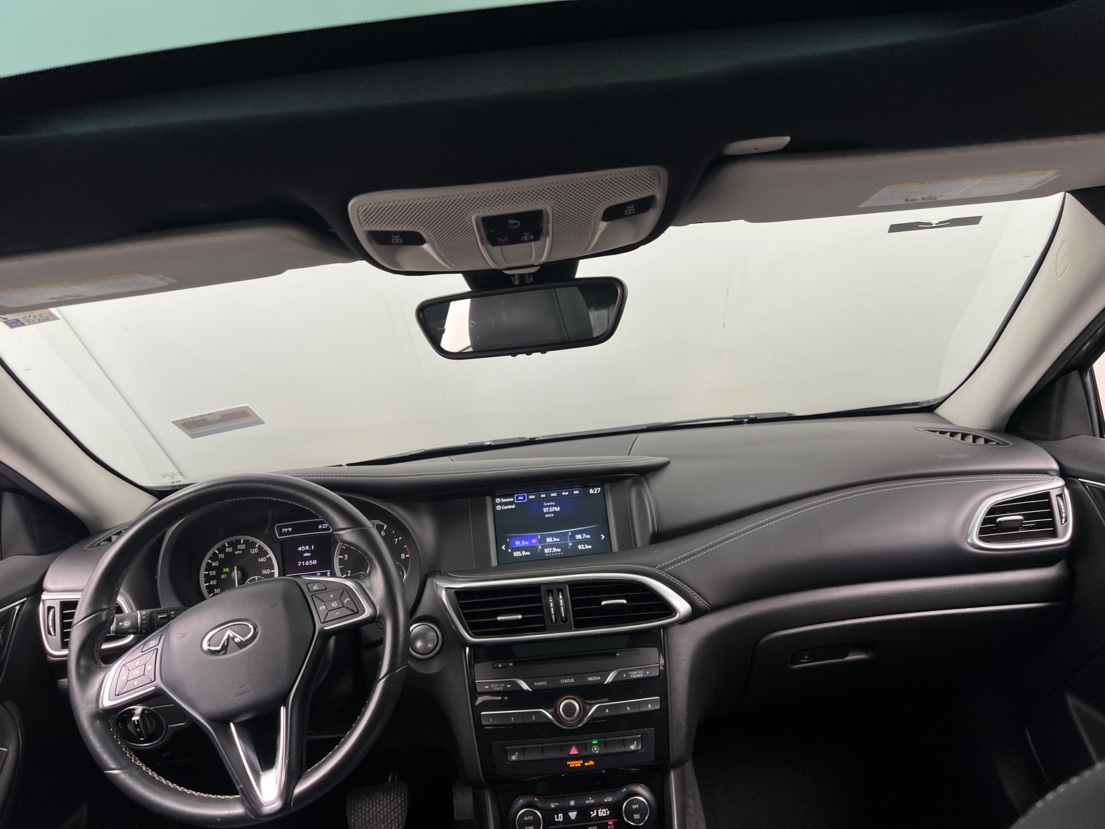 Thumbnail: 2018 INFINITI QX30 - 2