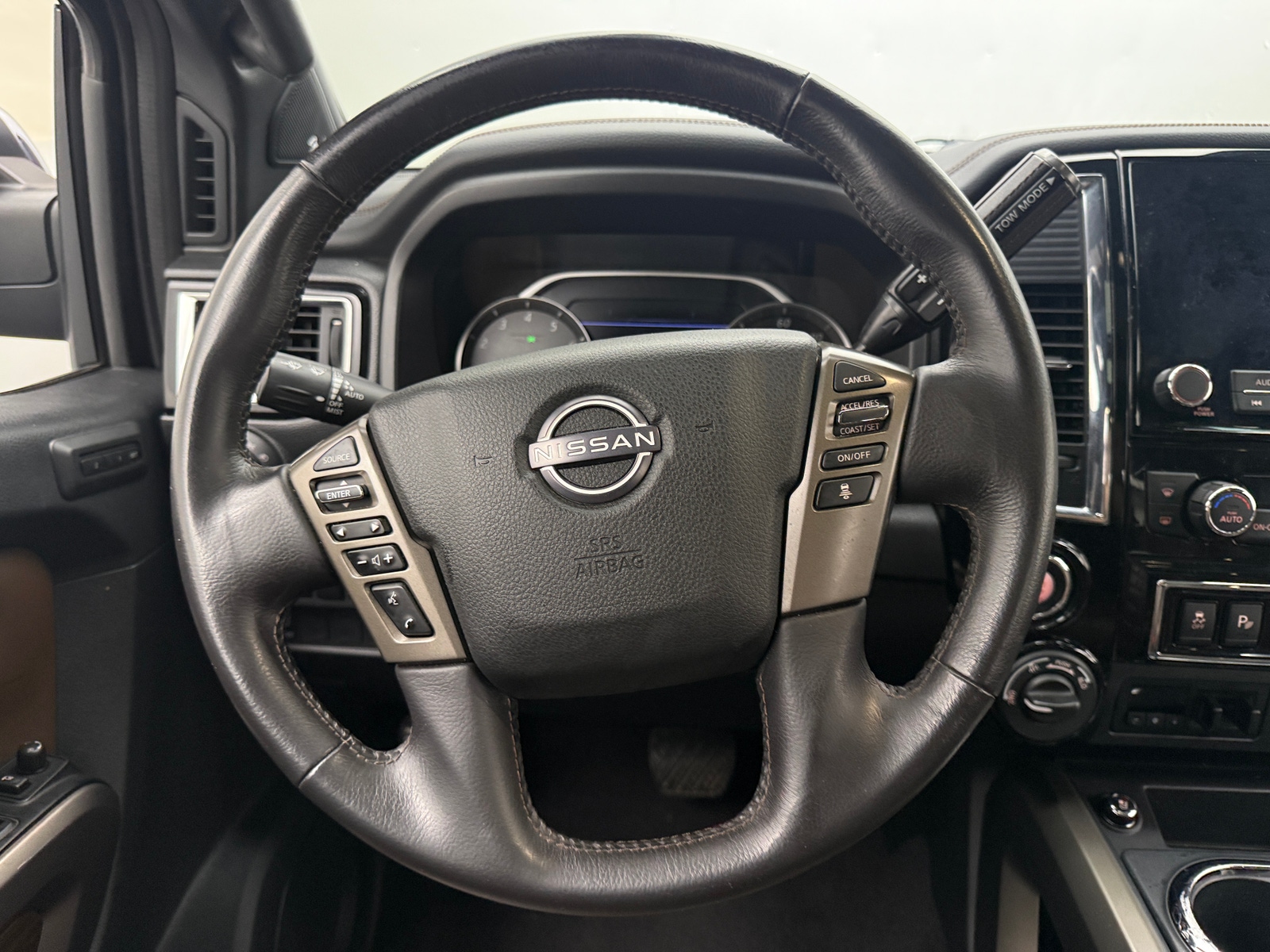 Thumbnail: 2023 Nissan Titan - 4