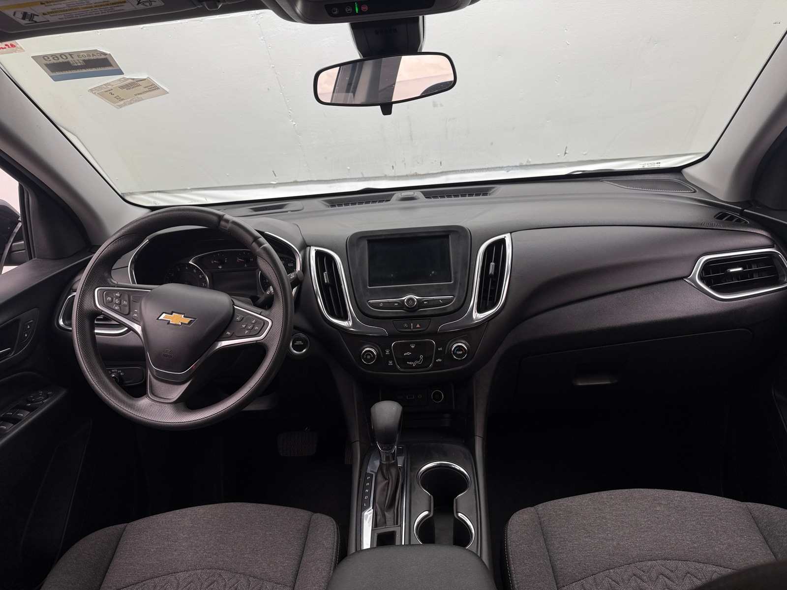 Thumbnail: 2023 Chevrolet Equinox - 3
