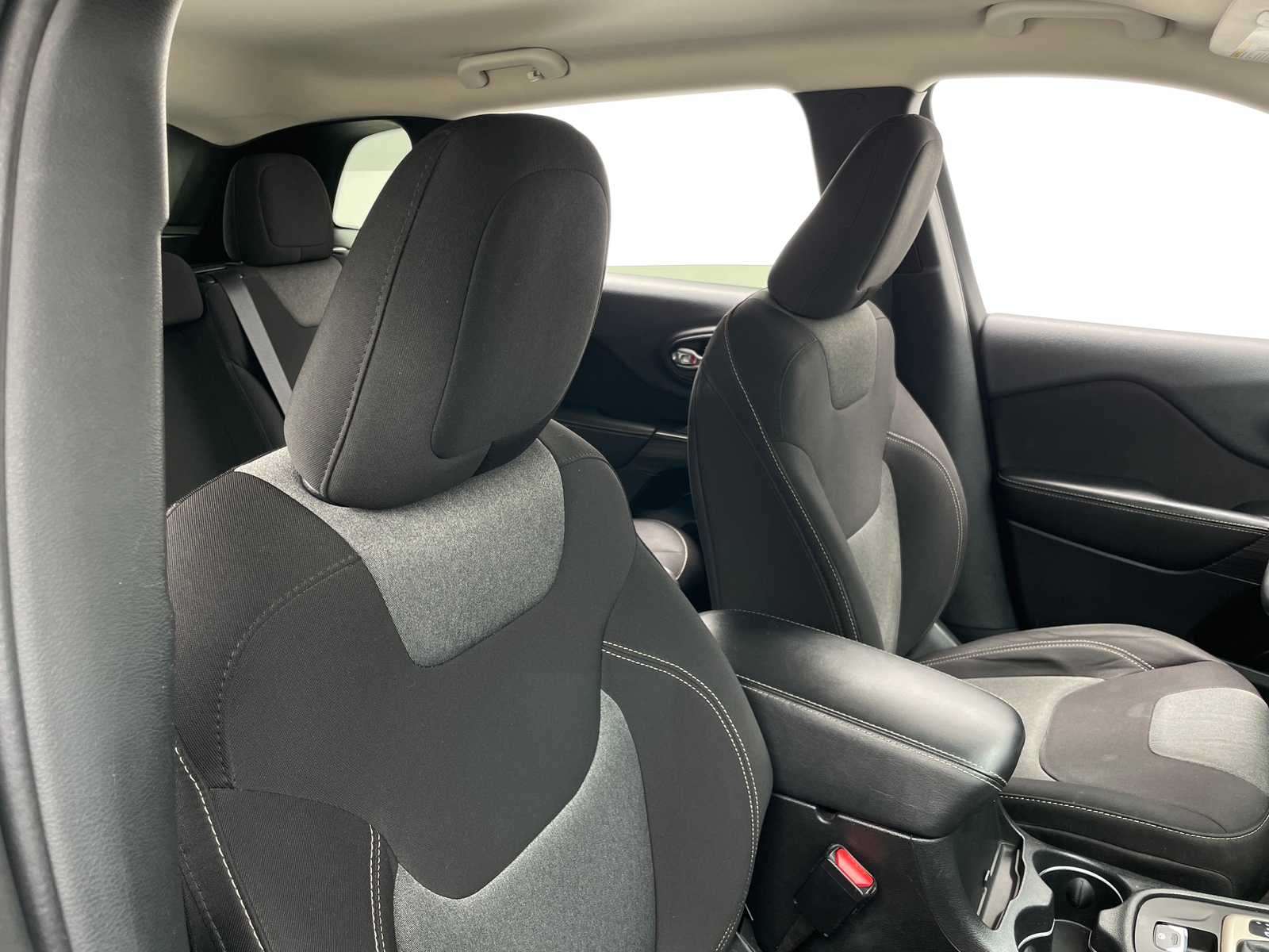 Thumbnail: 2014 Jeep Cherokee - 2
