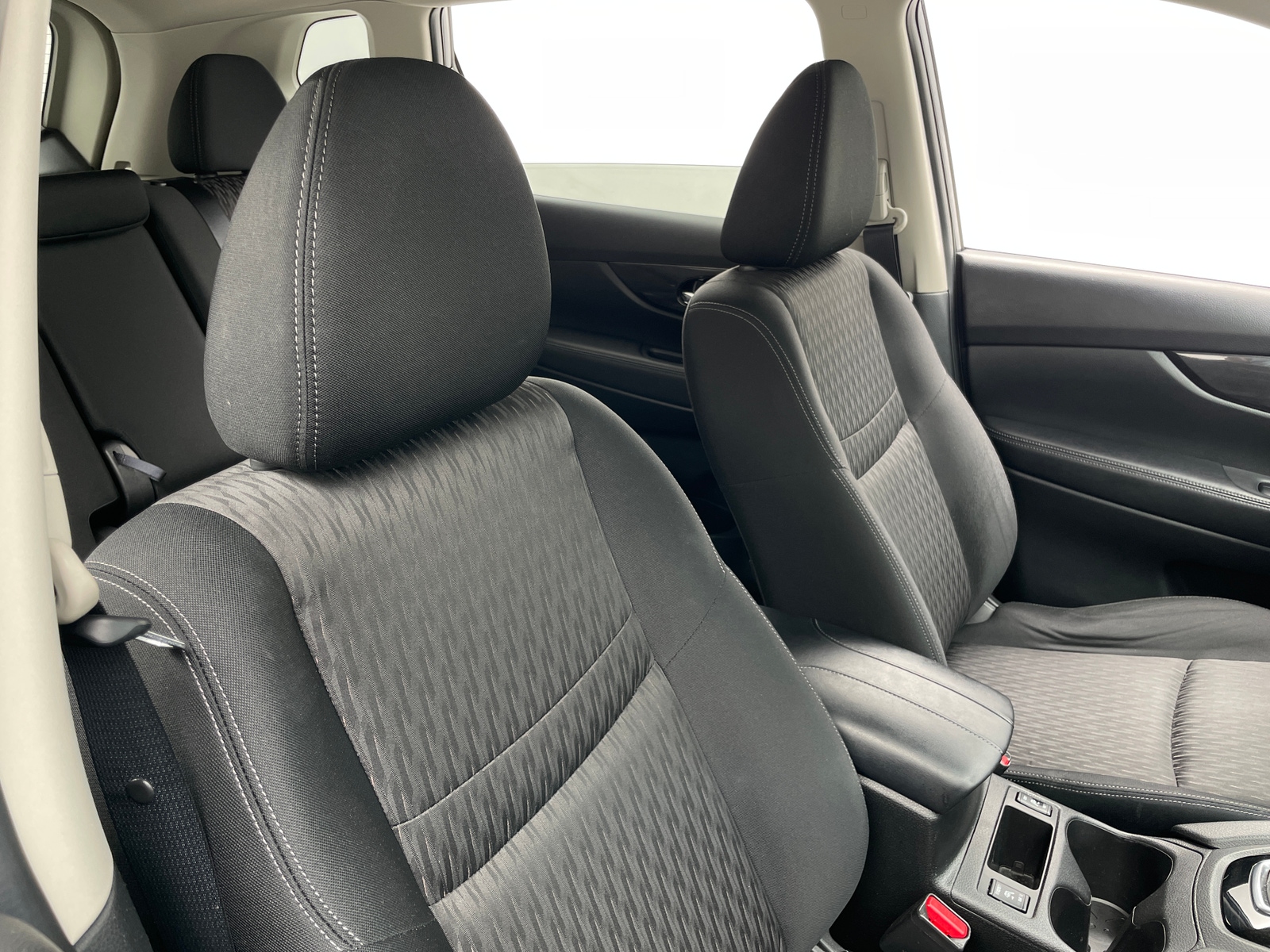 Thumbnail: 2017 Nissan Rogue - 2