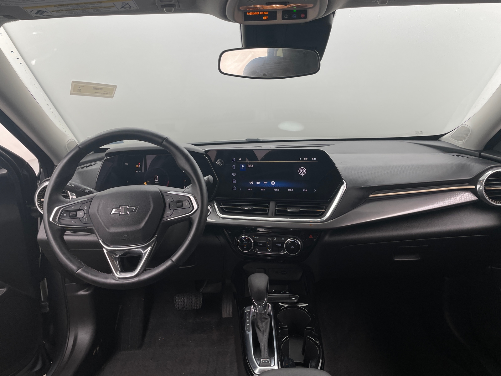 Thumbnail: 2025 Chevrolet Trax - 2
