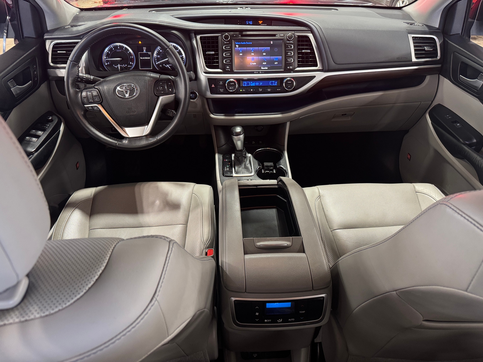 Thumbnail: 2015 Toyota Highlander - 2