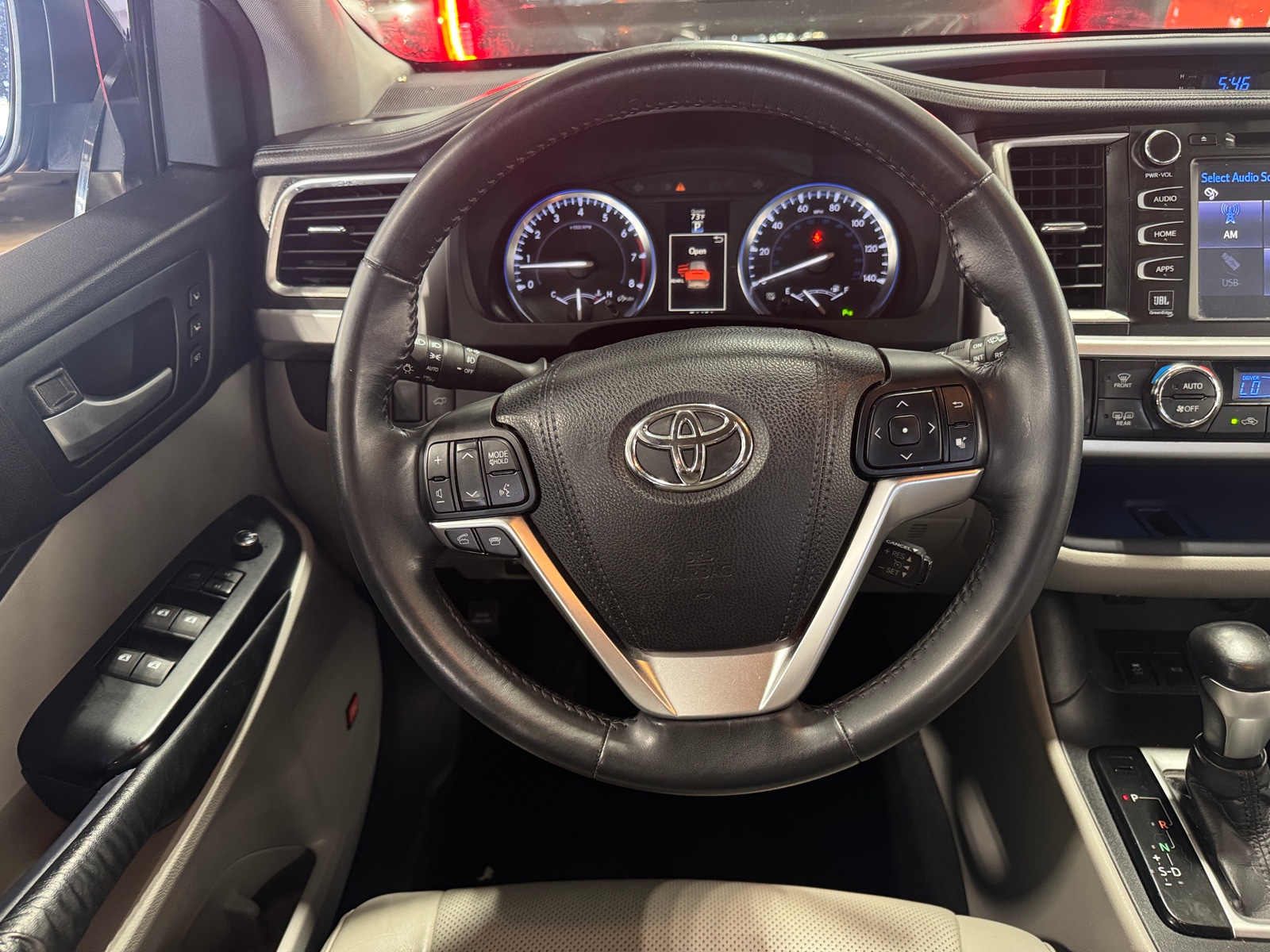 Thumbnail: 2015 Toyota Highlander - 4