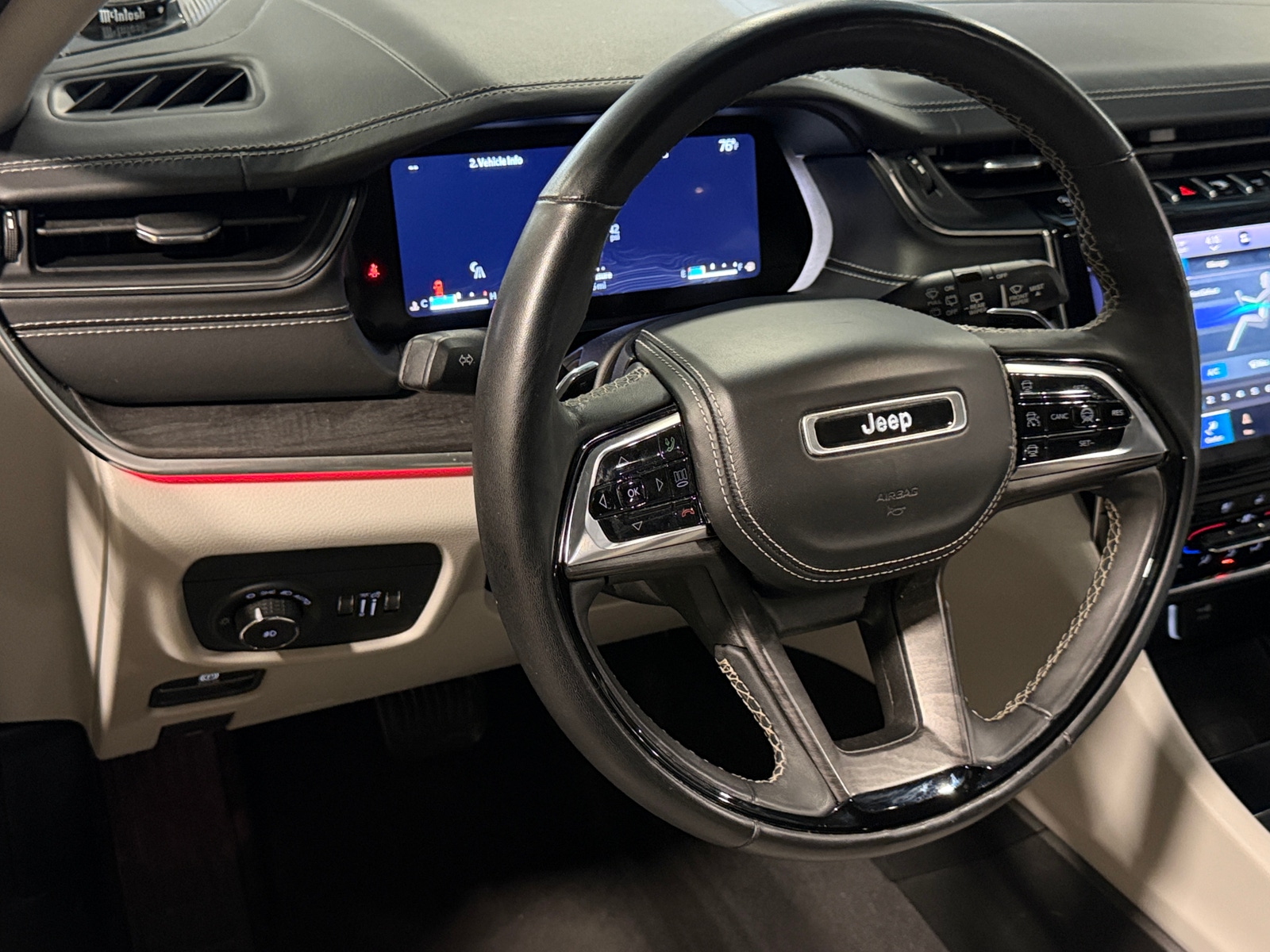Thumbnail: 2023 Jeep Grand Cherokee - 4