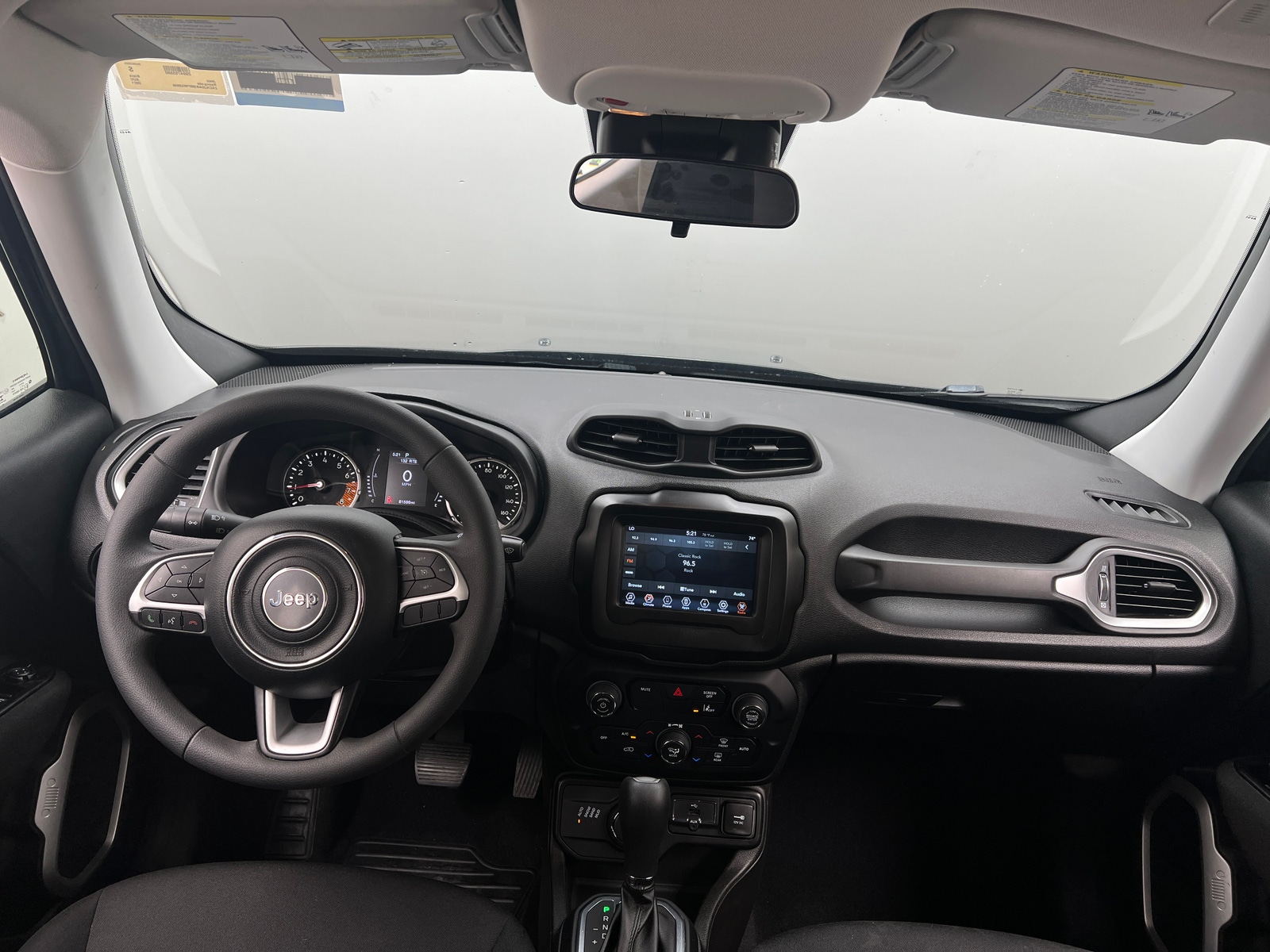 Thumbnail: 2021 Jeep Renegade - 3