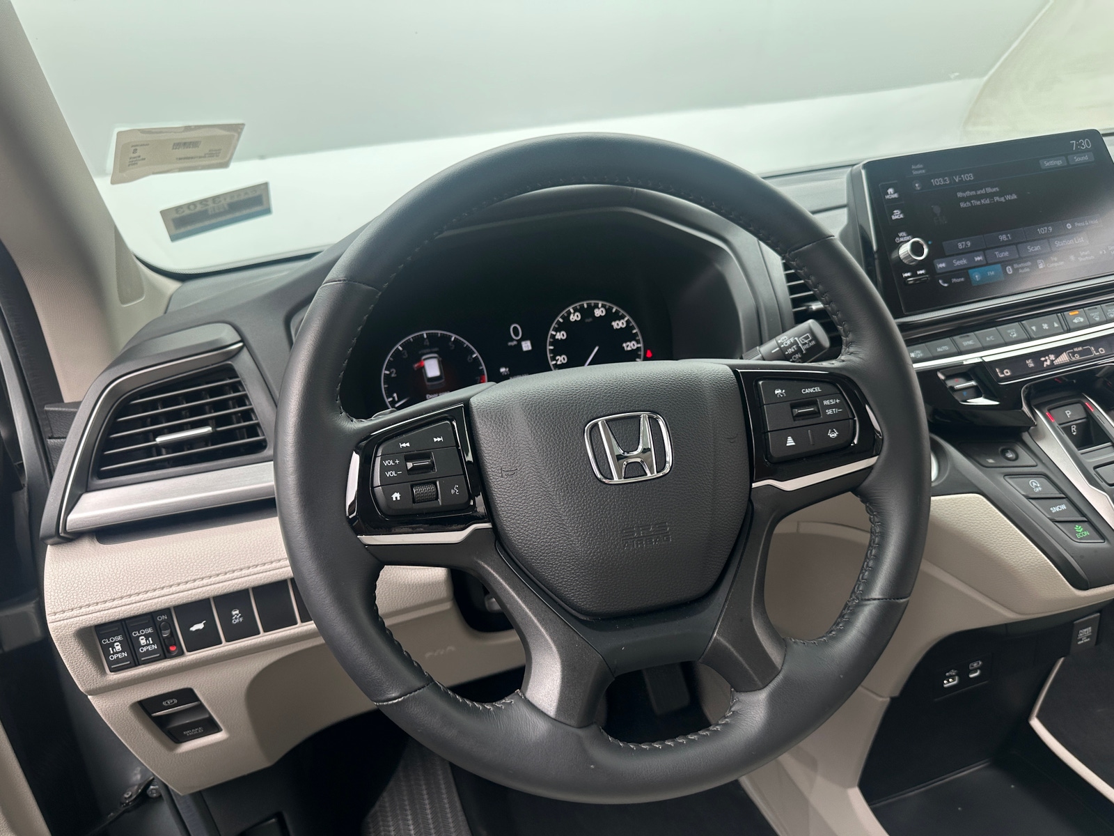 Thumbnail: 2025 Honda Odyssey - 4
