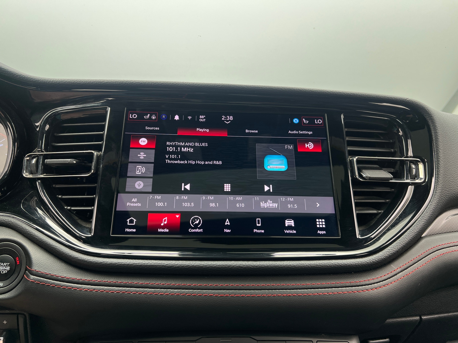 Thumbnail: 2024 Dodge Durango - 3