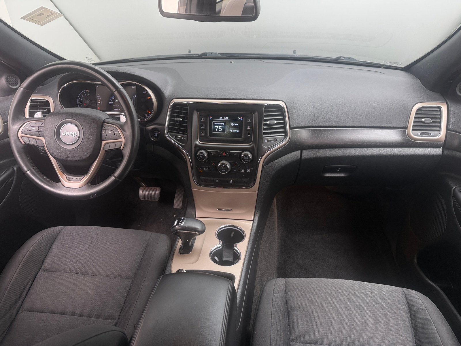Thumbnail: 2015 Jeep Grand Cherokee - 3