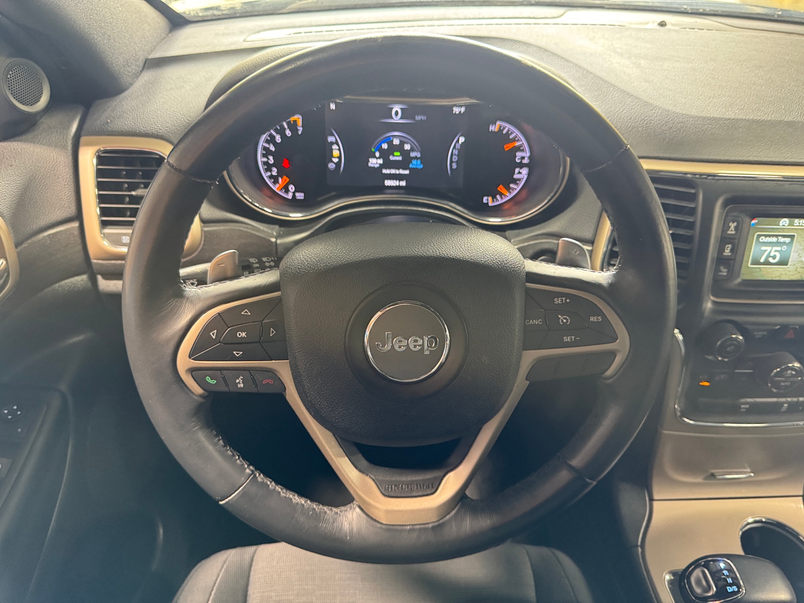 Thumbnail: 2015 Jeep Grand Cherokee - 5