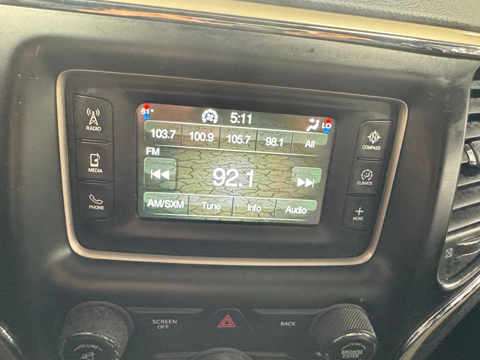 Thumbnail: 2015 Jeep Grand Cherokee - 4
