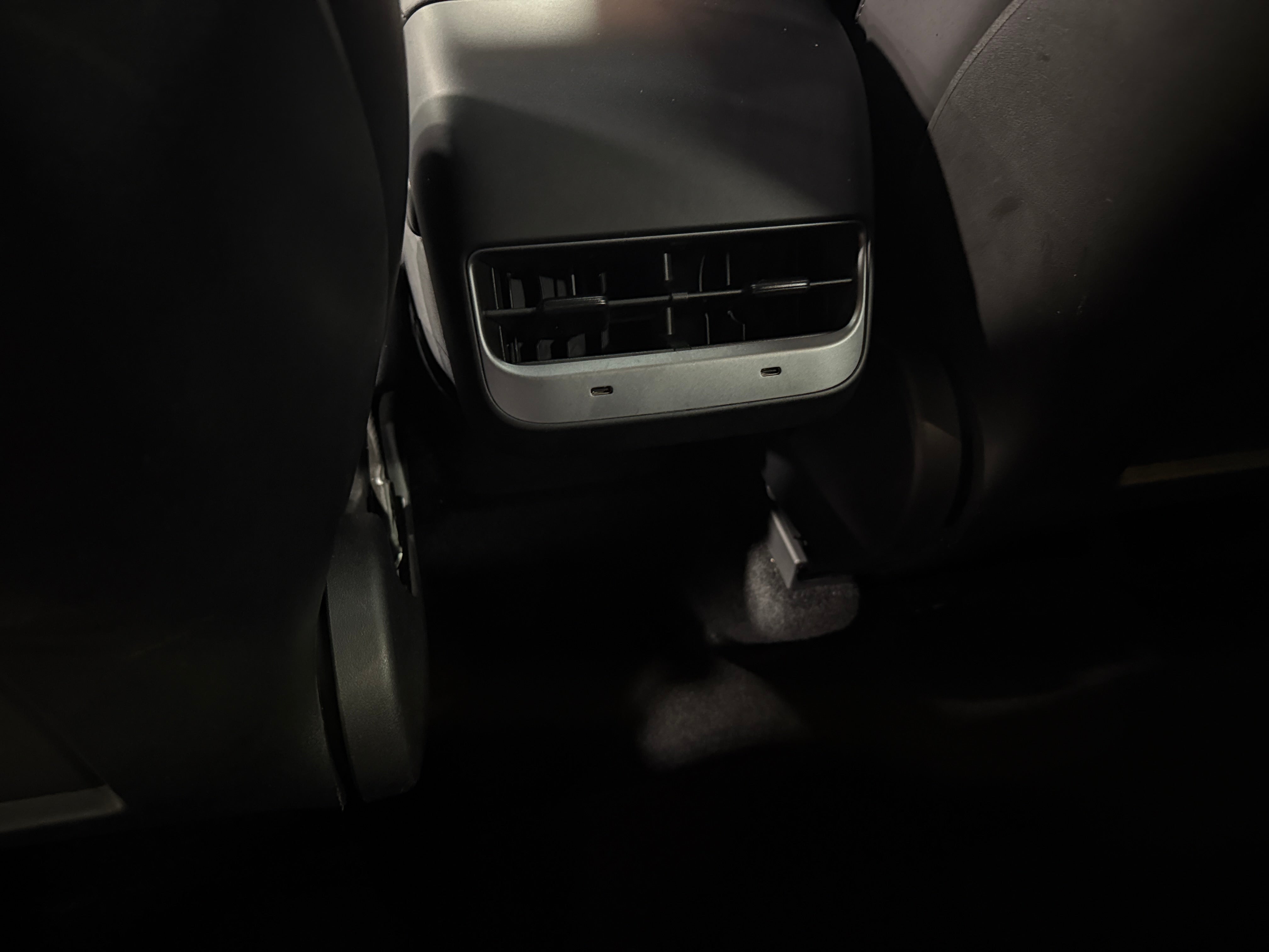 2021 Tesla Model Y Long Range - Photo 8