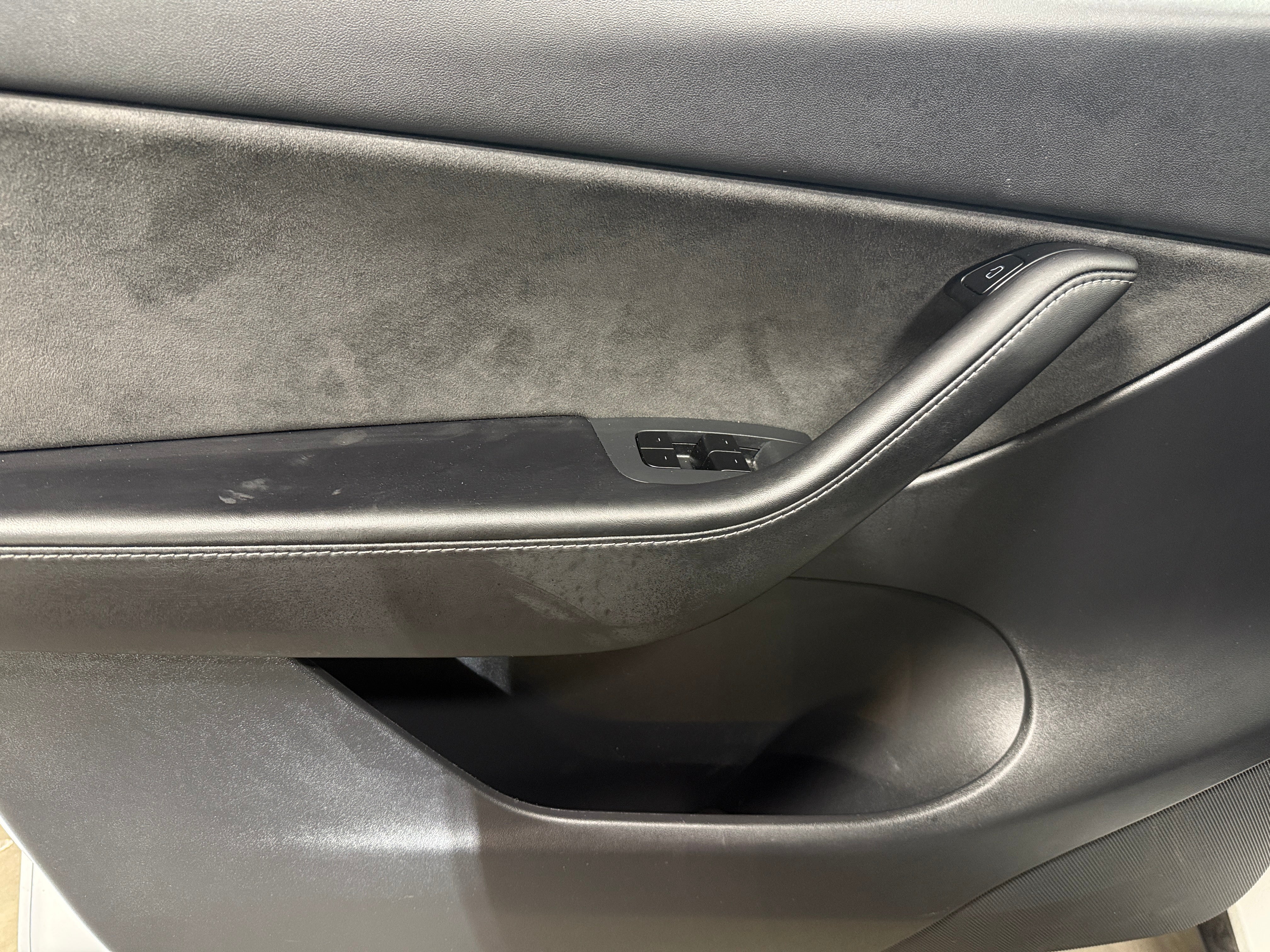 2021 Tesla Model Y Long Range - Photo 13