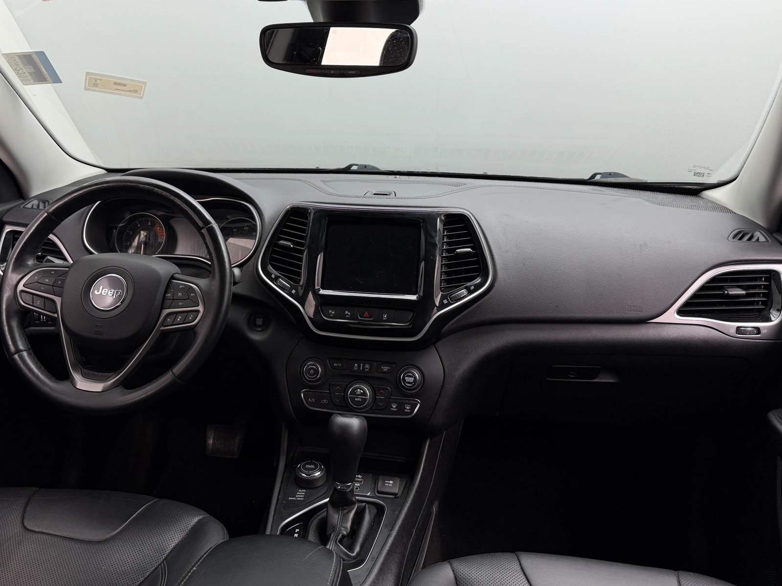 Thumbnail: 2019 Jeep Cherokee - 2