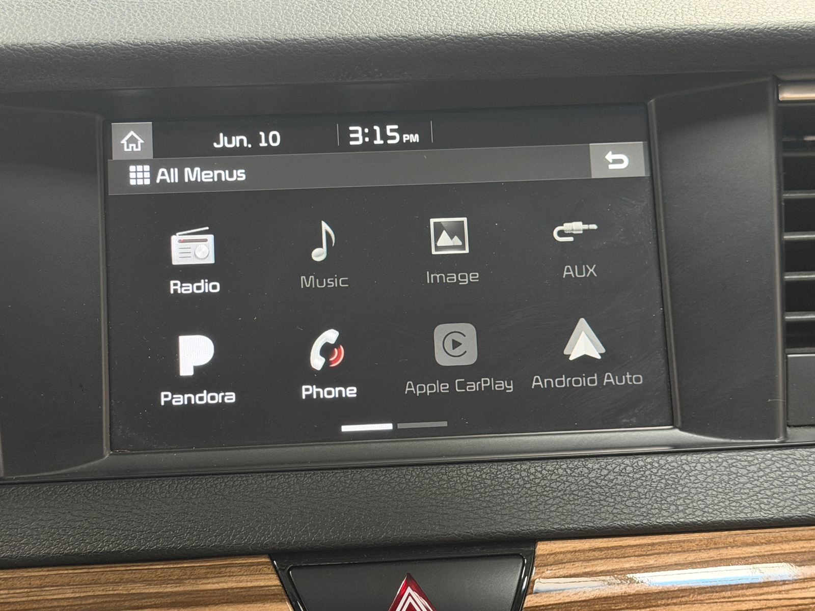 Thumbnail: 2018 Kia Cadenza - 3