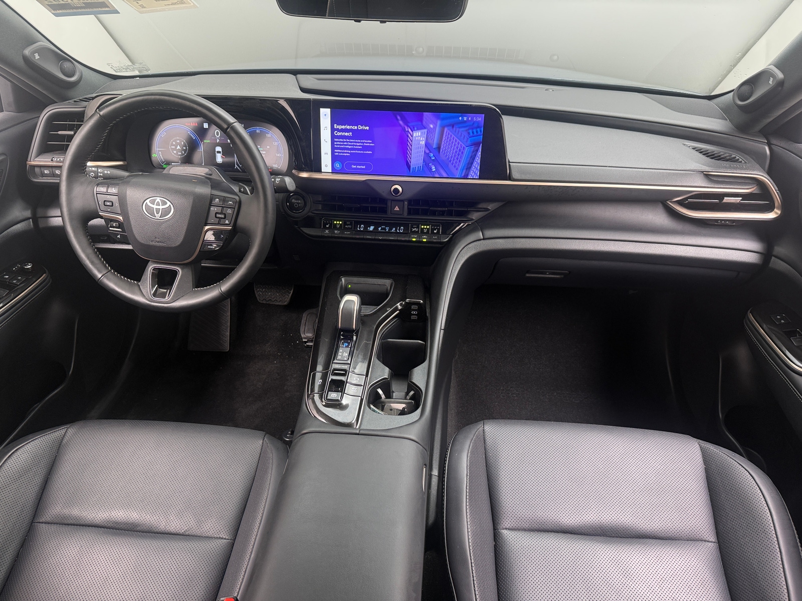 Thumbnail: 2025 Toyota Crown Signia - 2