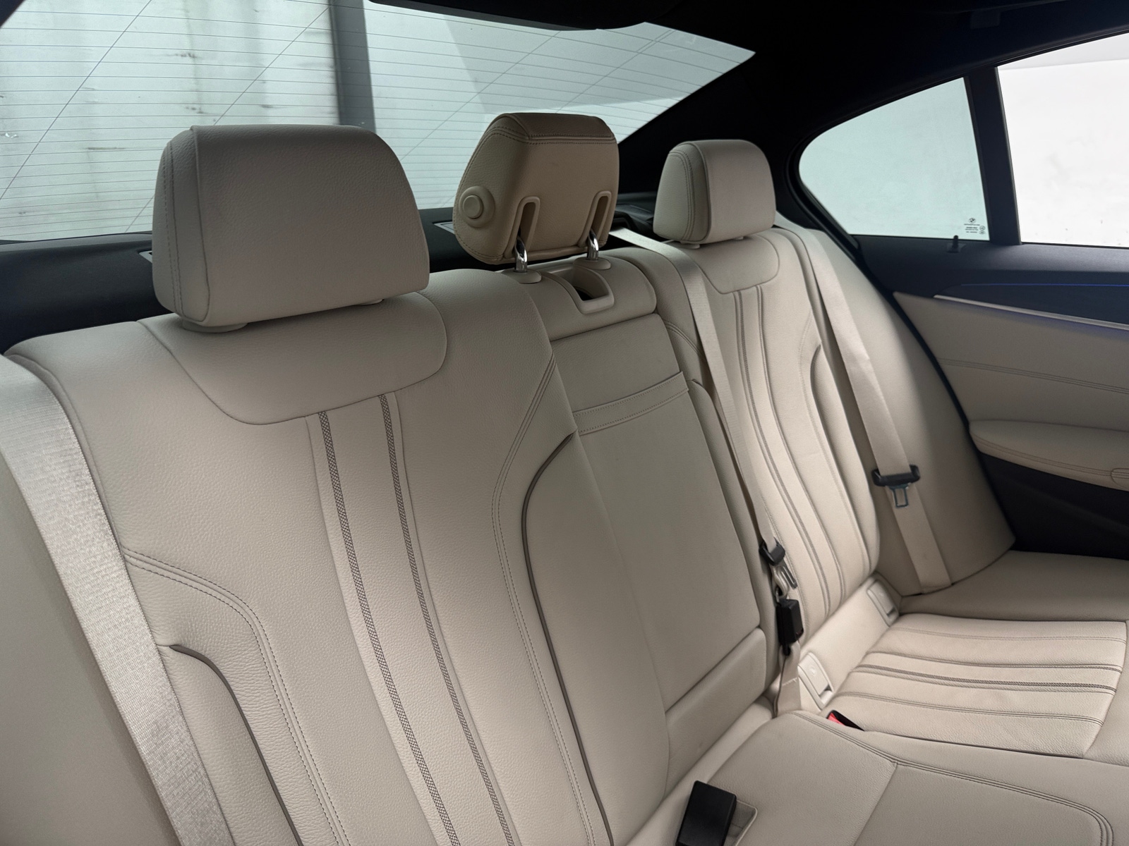 Thumbnail: 2021 BMW 5 Series - 5