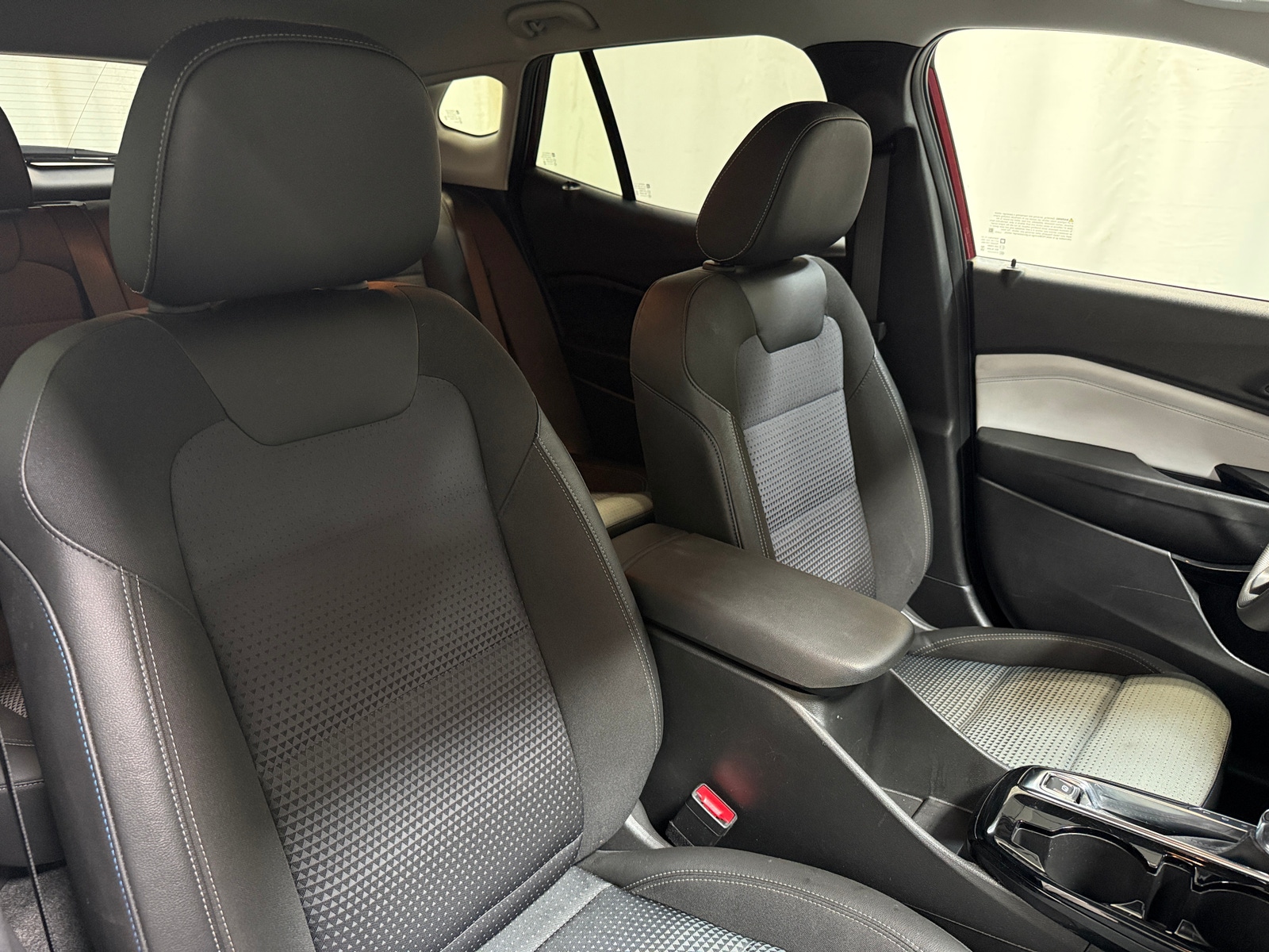 Thumbnail: 2025 Chevrolet Trax - 2